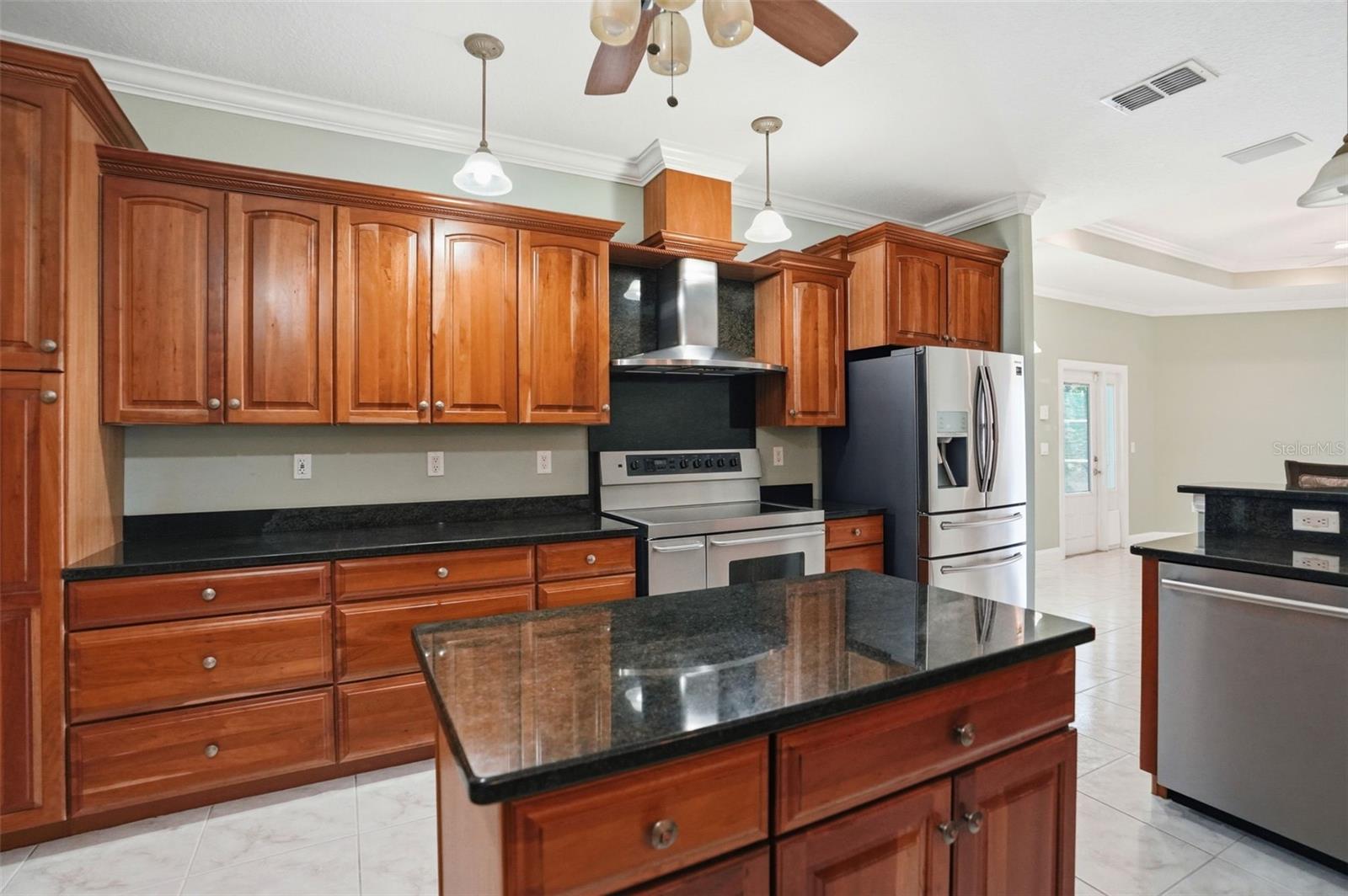SPRING HILL - Residential