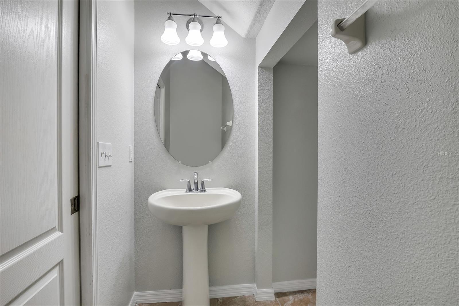 SAVANNAH LNDGS - Residential