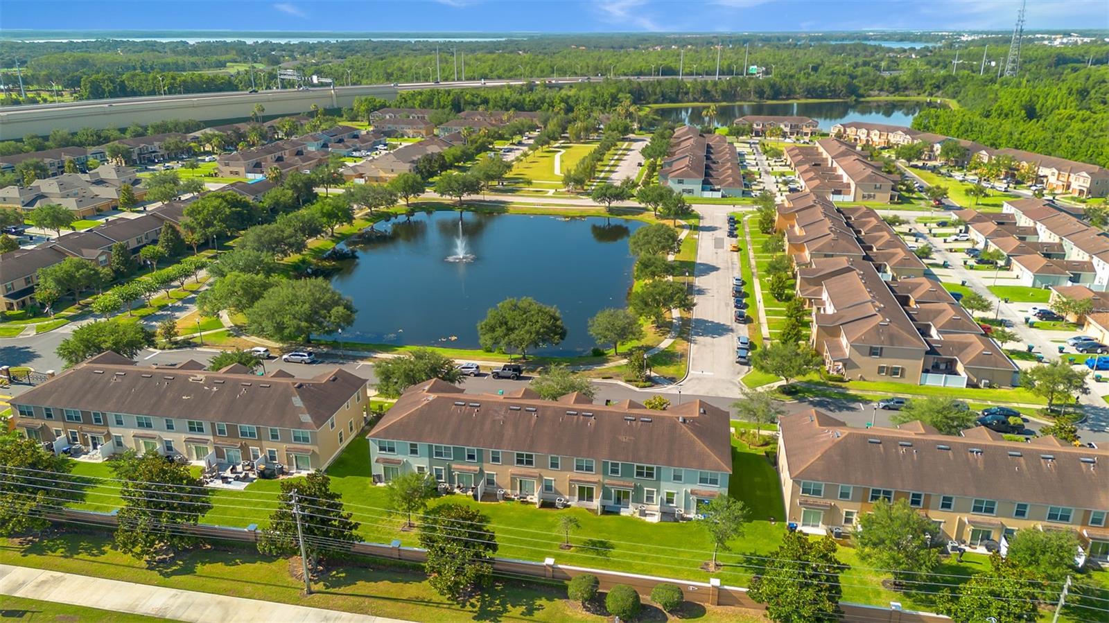 SAVANNAH LNDGS - Residential