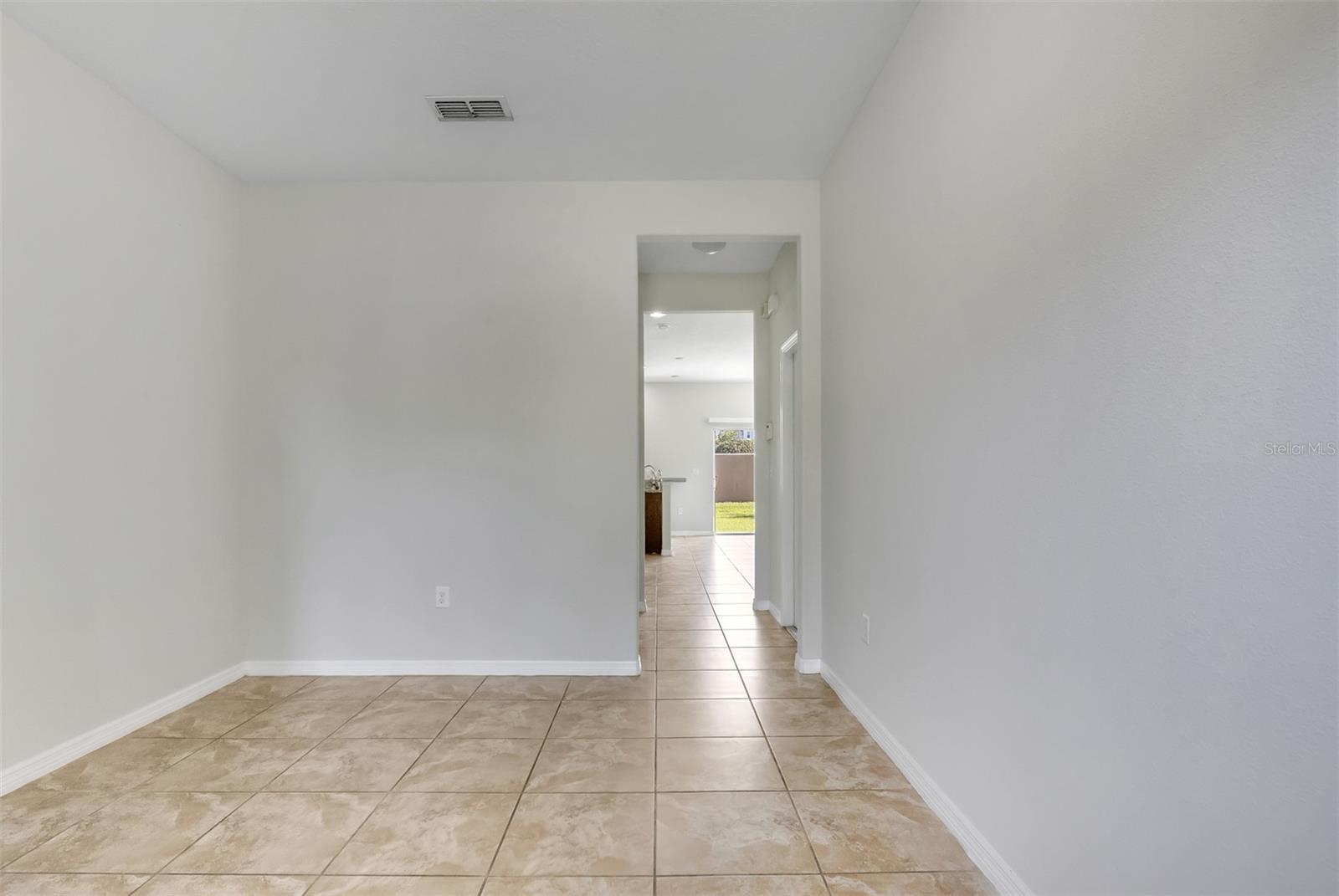 SAVANNAH LNDGS - Residential