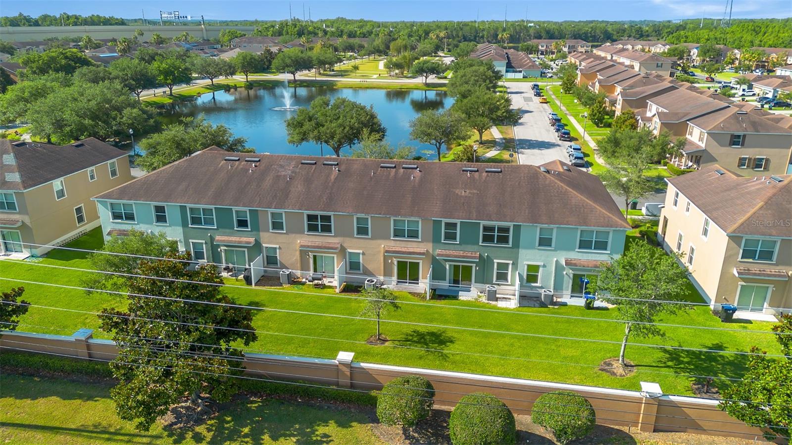 SAVANNAH LNDGS - Residential