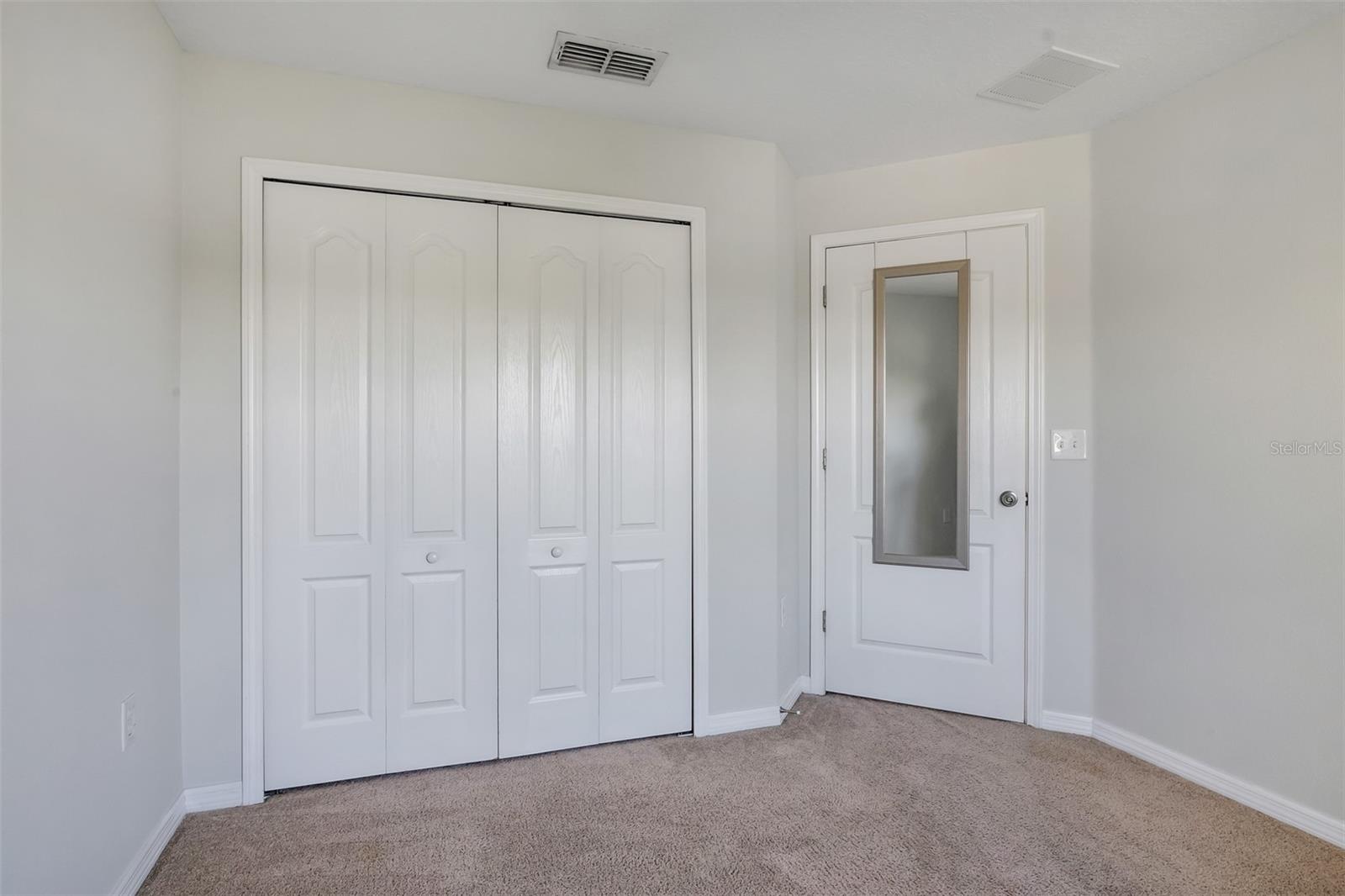 SAVANNAH LNDGS - Residential