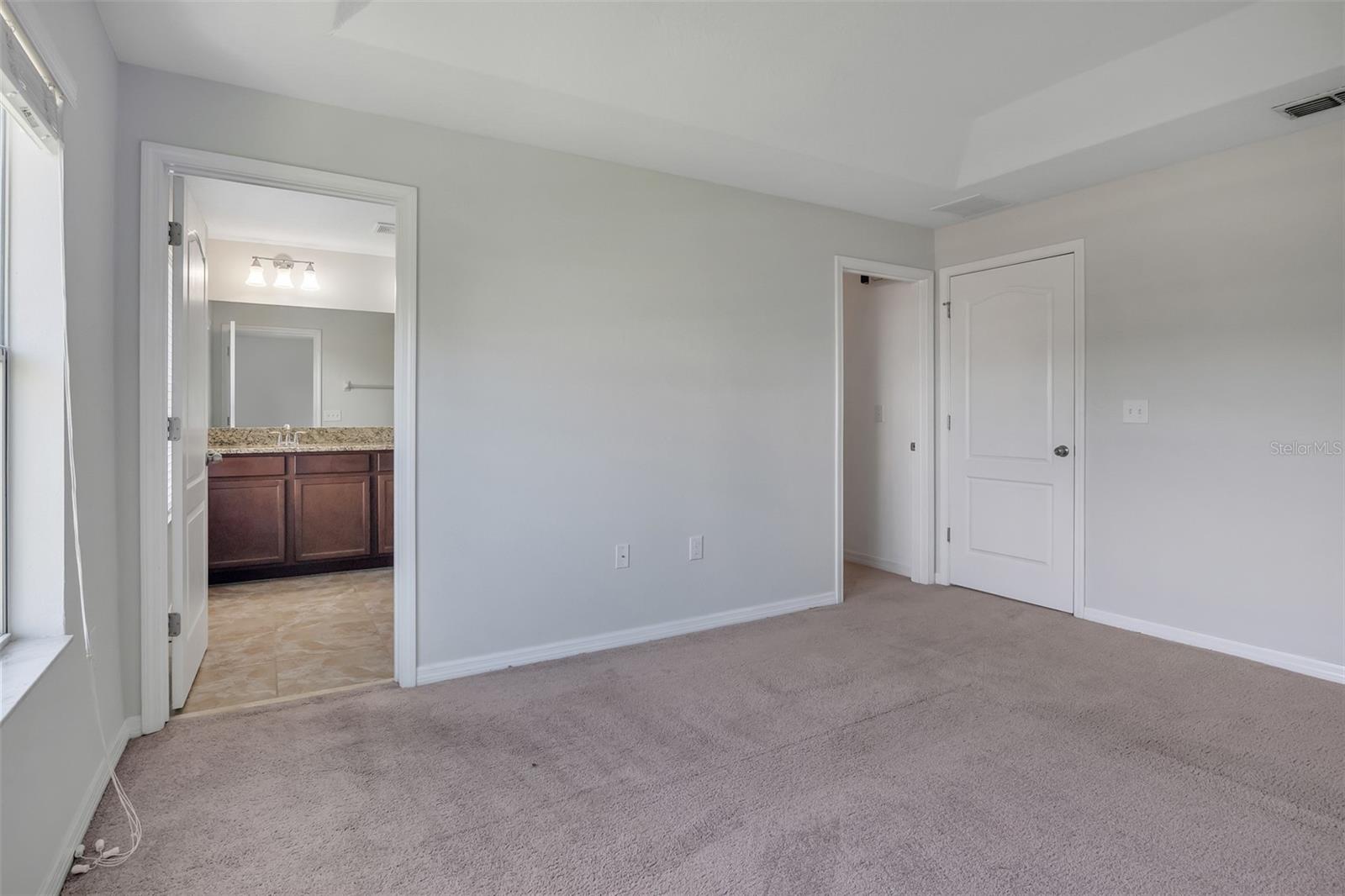 SAVANNAH LNDGS - Residential