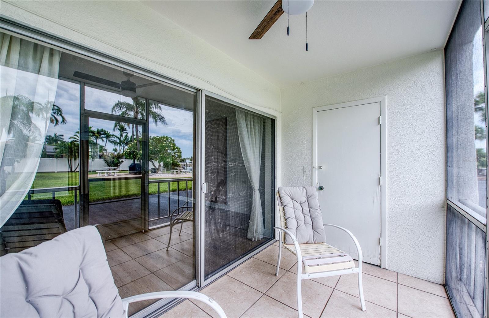 MARINA HARBOUR CONDO - Residential