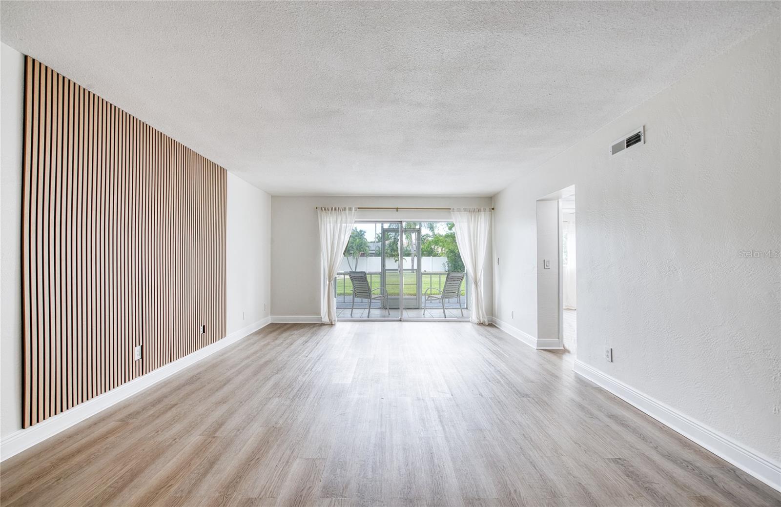 MARINA HARBOUR CONDO - Residential