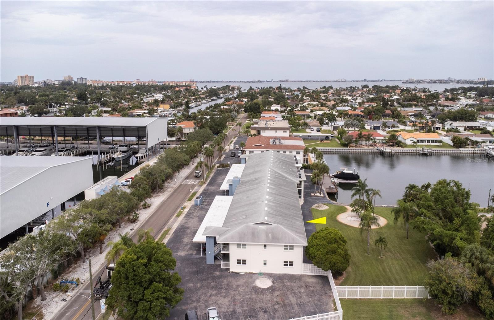 MARINA HARBOUR CONDO - Residential