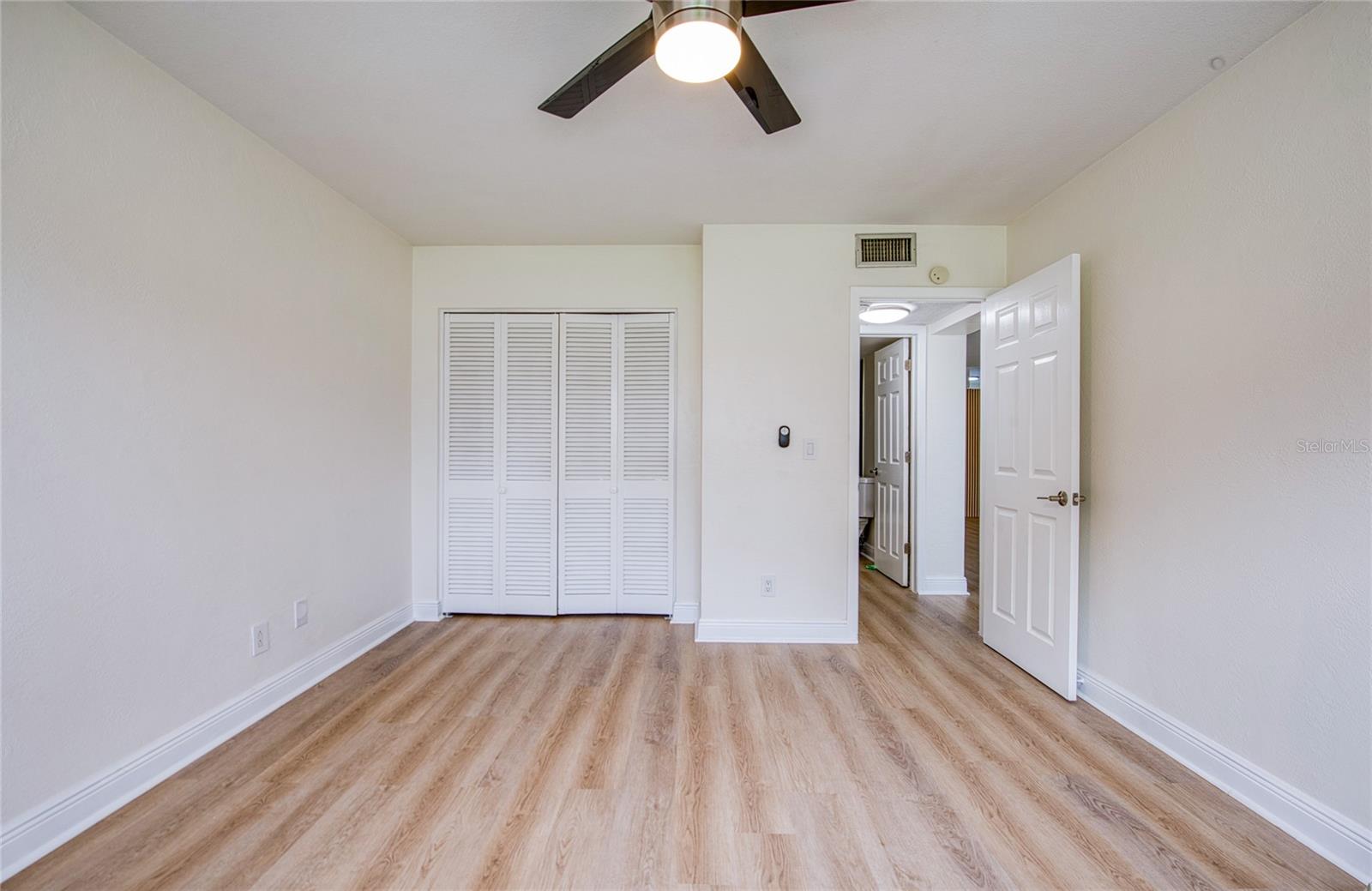 MARINA HARBOUR CONDO - Residential