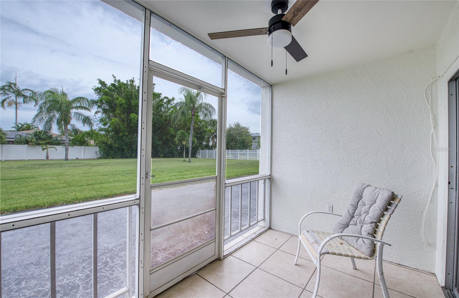 MARINA HARBOUR CONDO - Residential