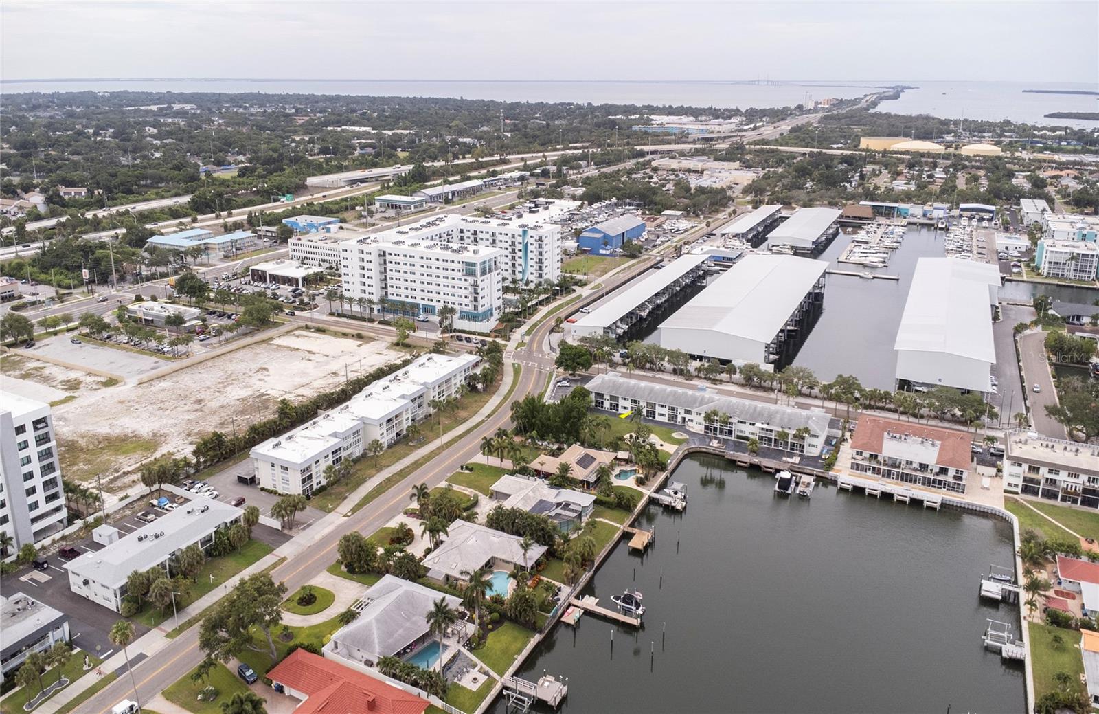 MARINA HARBOUR CONDO - Residential