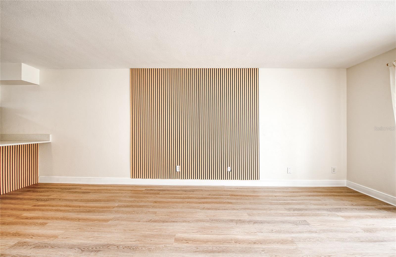 MARINA HARBOUR CONDO - Residential