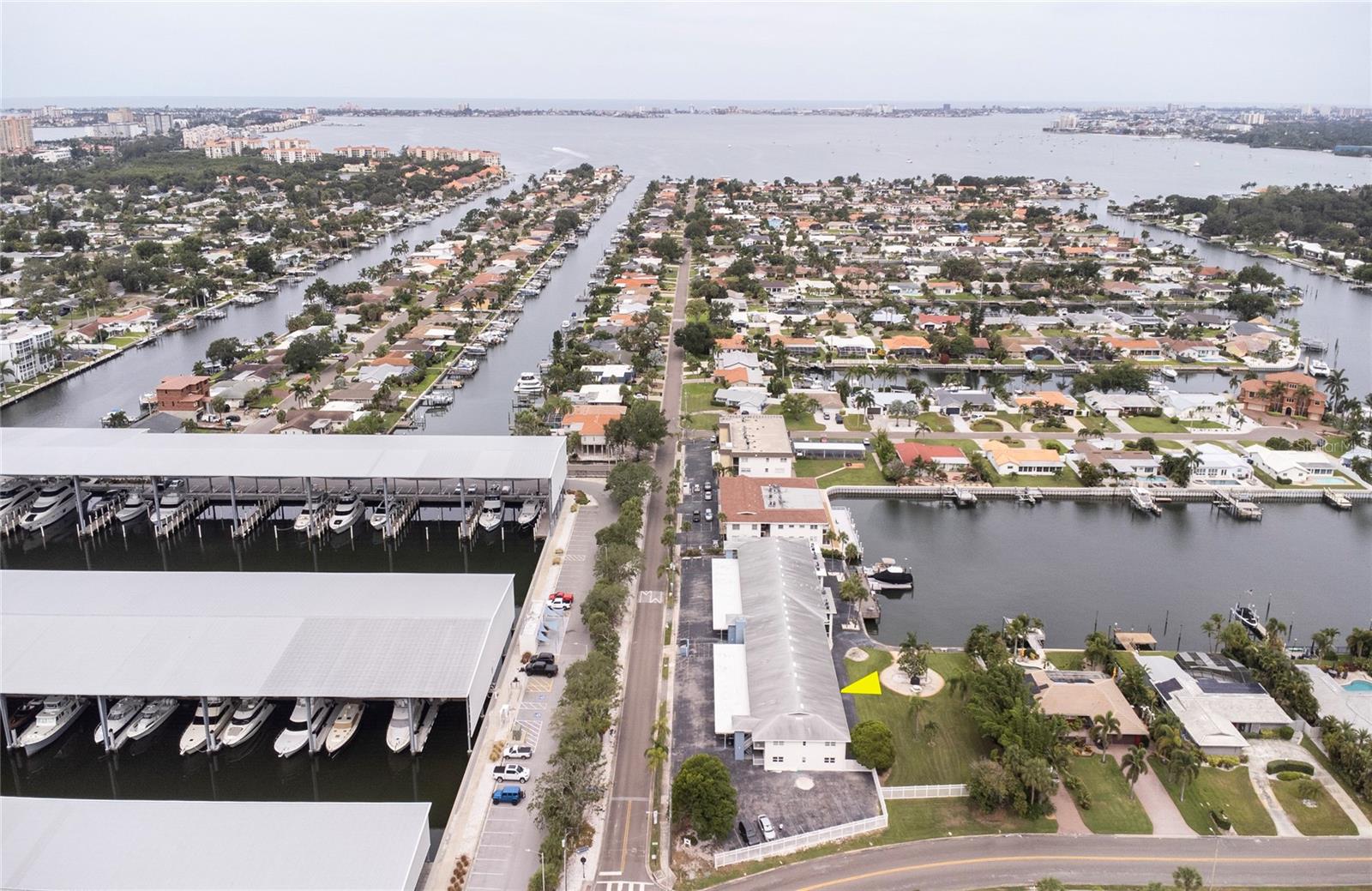 MARINA HARBOUR CONDO - Residential