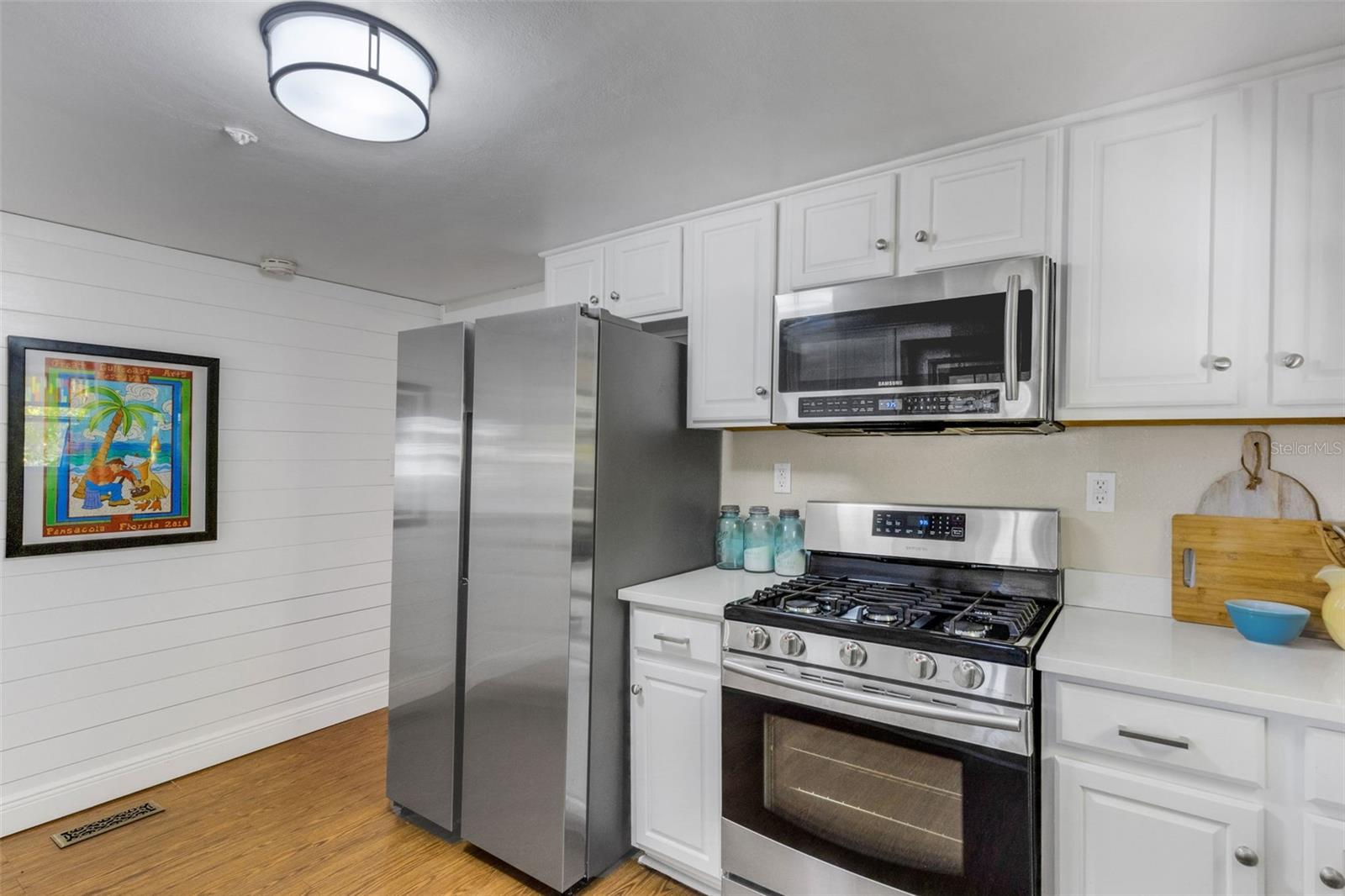 JOHNSONS T H SUB - Residential