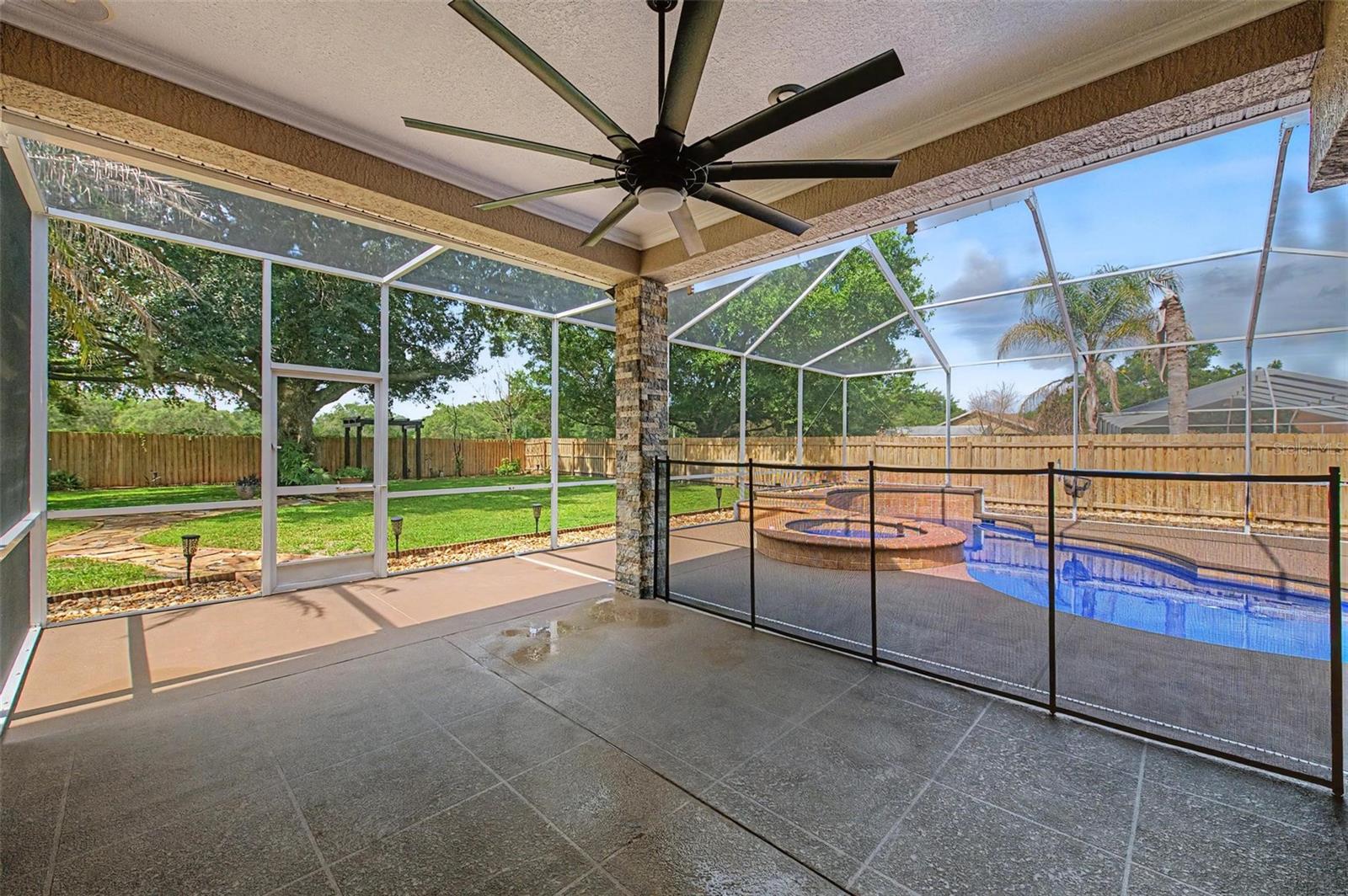 GRANDE OAK - Residential