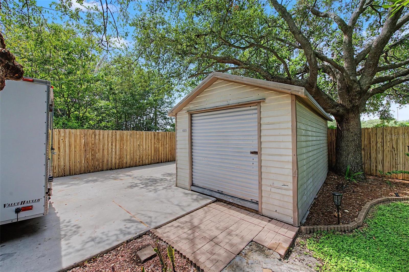 GRANDE OAK - Residential