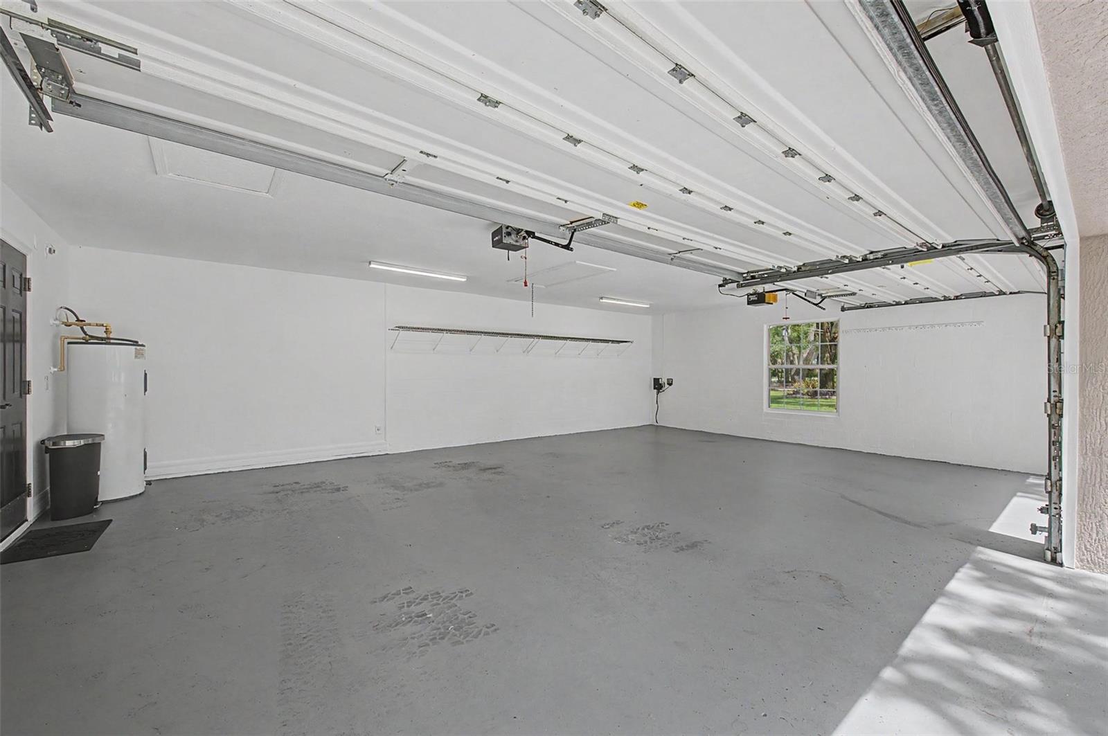 GRANDE OAK - Residential