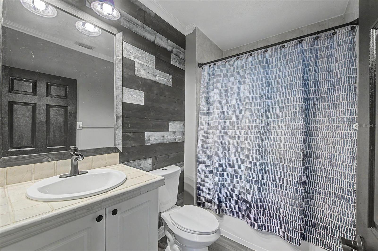 GRANDE OAK - Residential