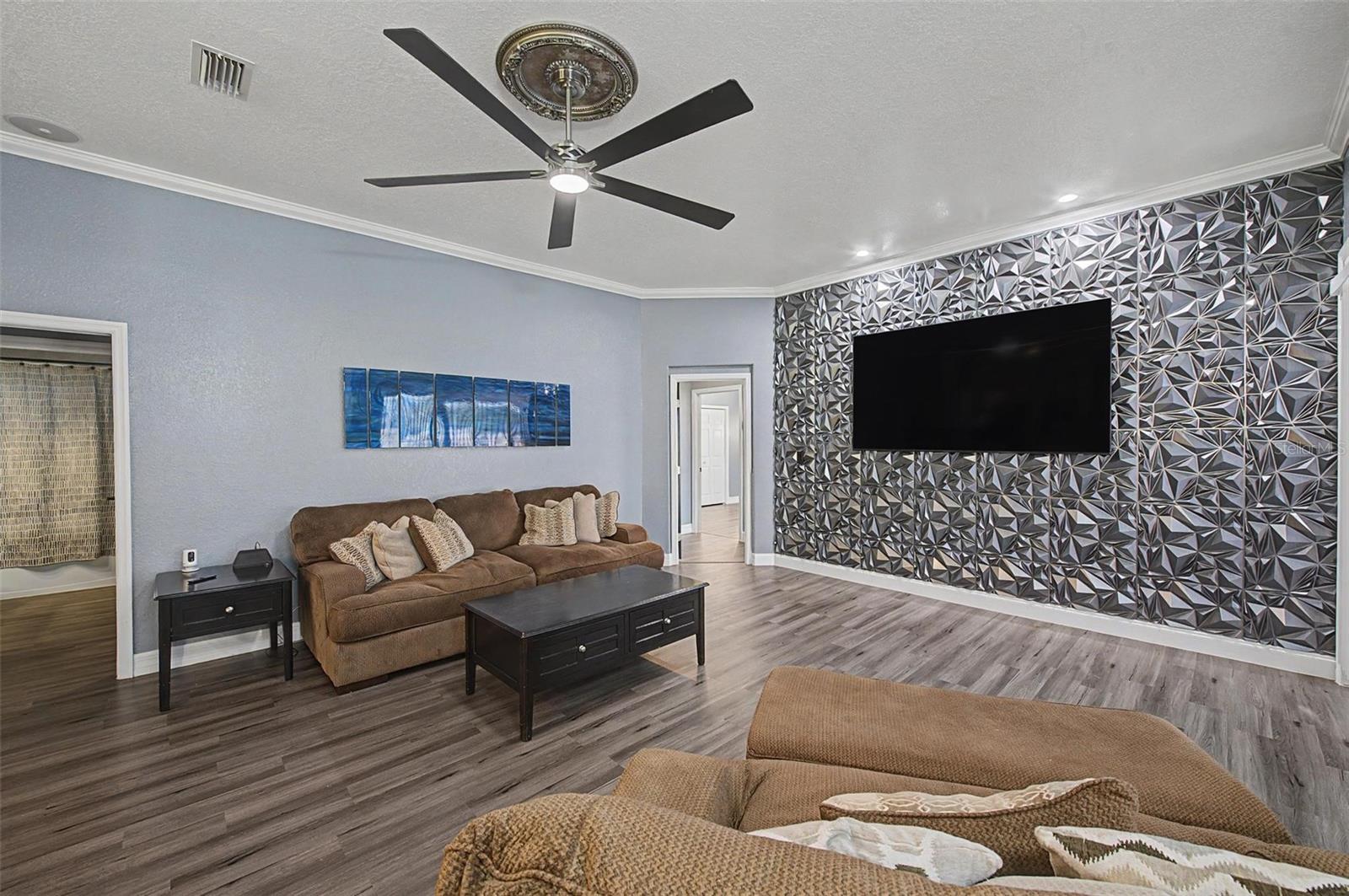 GRANDE OAK - Residential