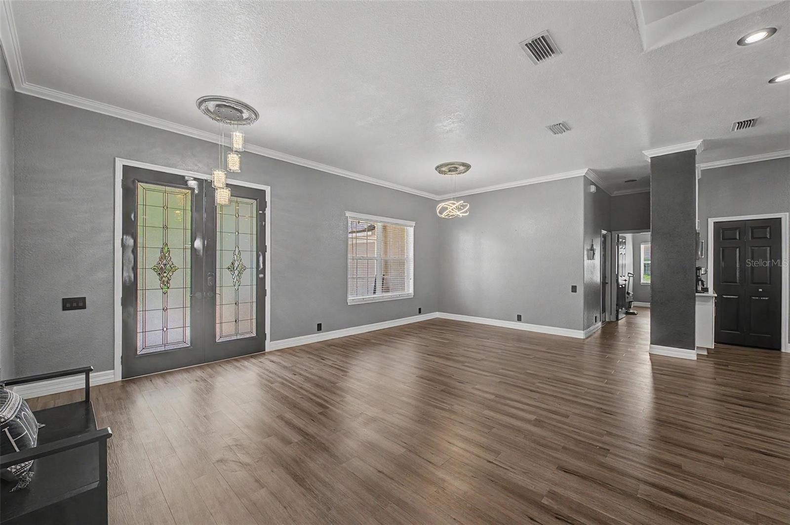 GRANDE OAK - Residential