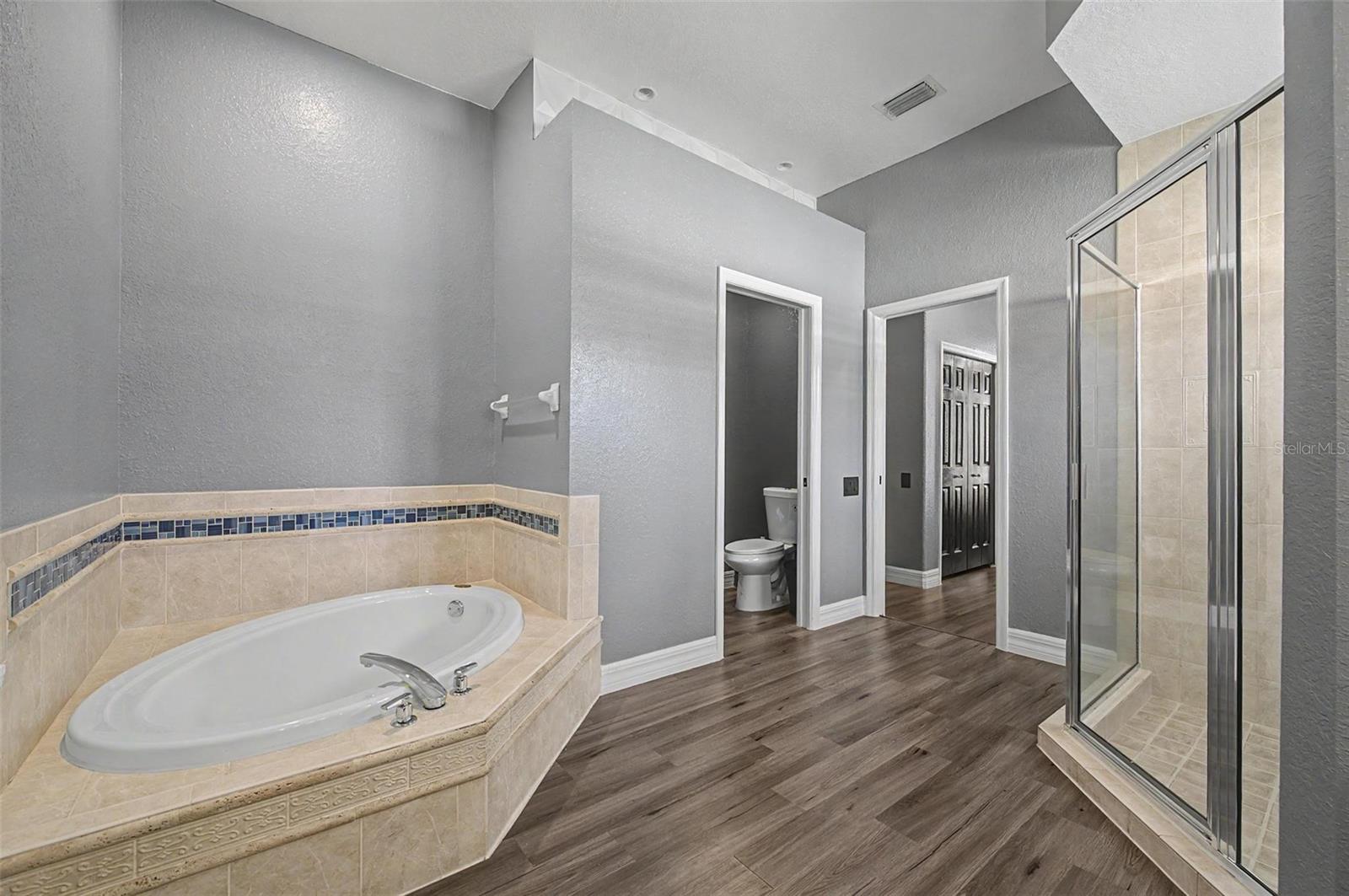GRANDE OAK - Residential
