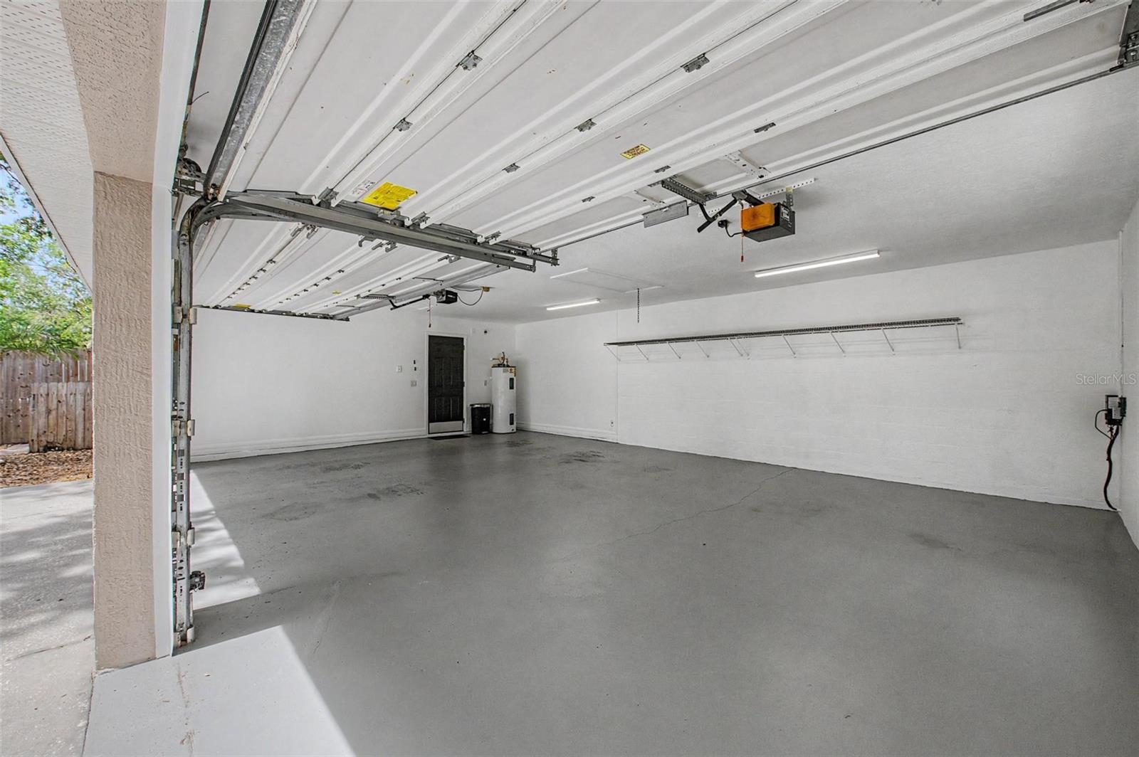 GRANDE OAK - Residential