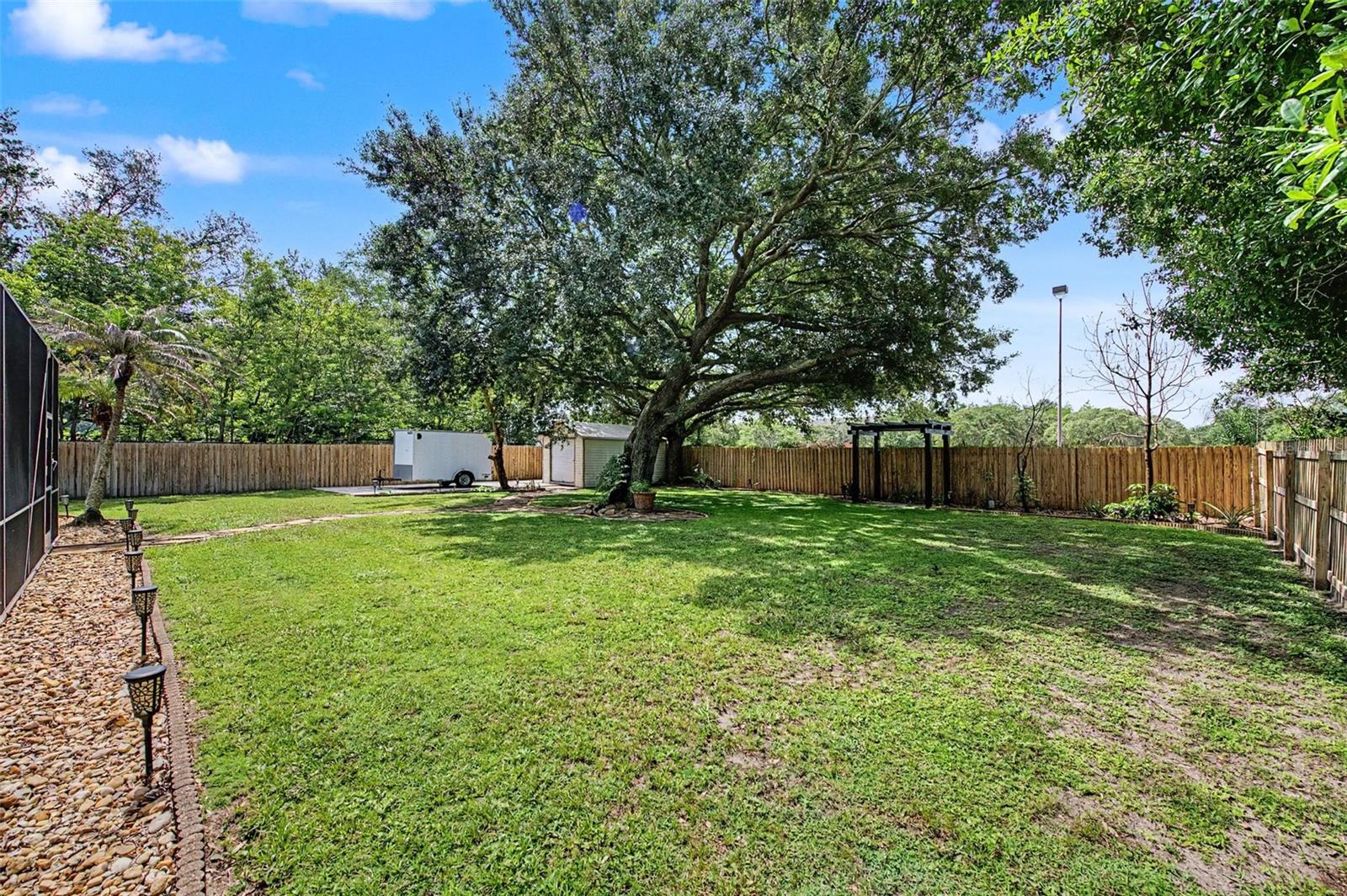 GRANDE OAK - Residential
