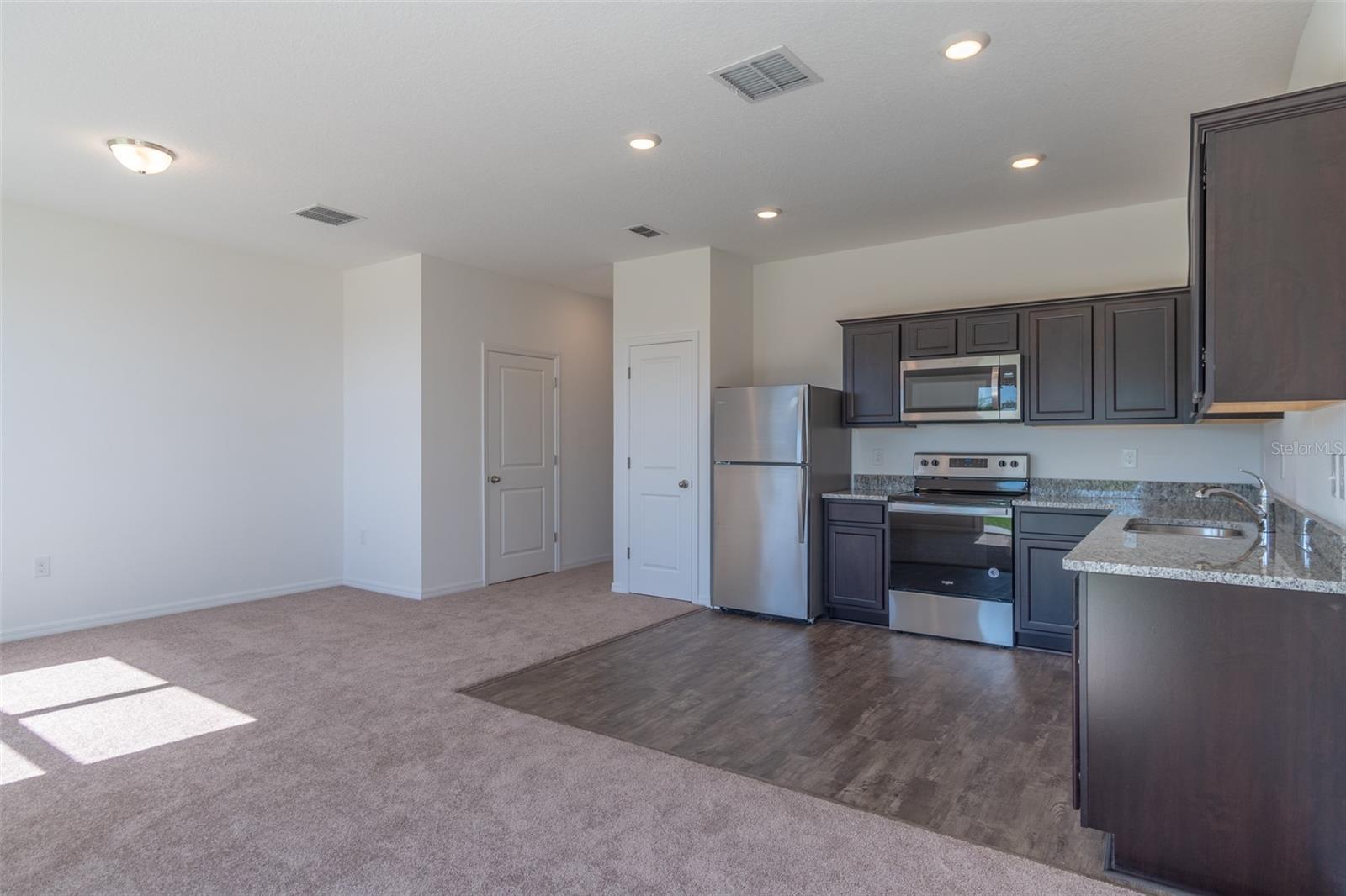 MADISON PLACE PH 1 - Residential Lease