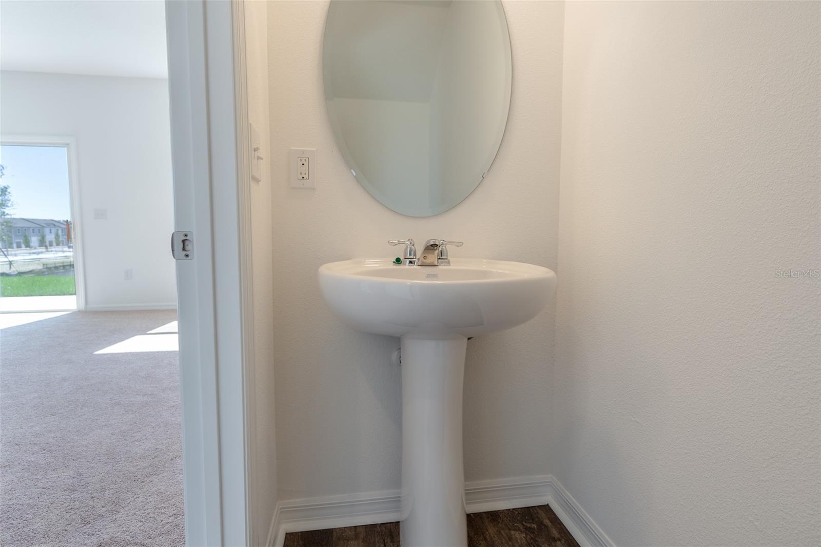 MADISON PLACE PH 1 - Residential Lease