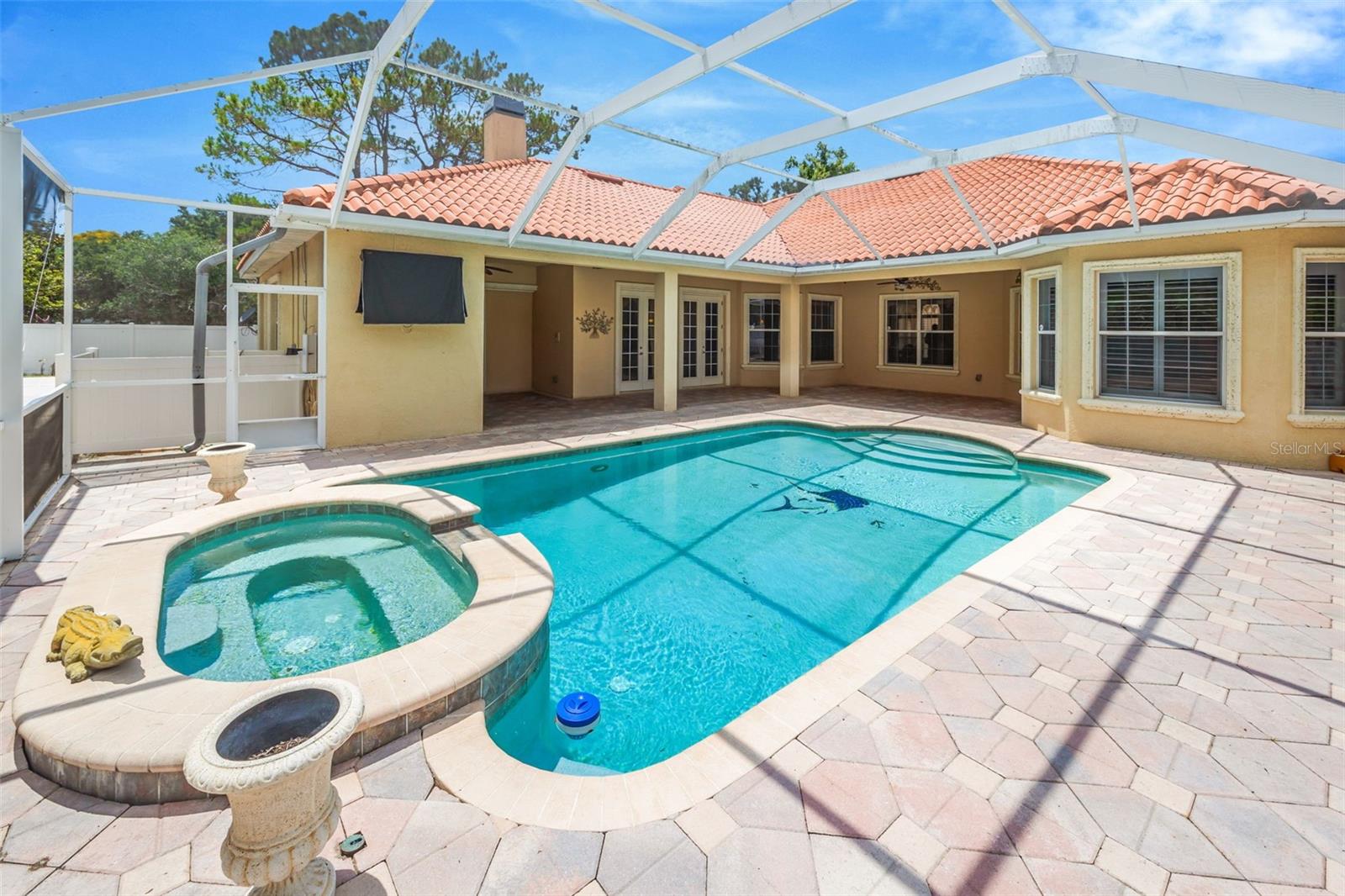 KEYSTONE GROVES - Residential