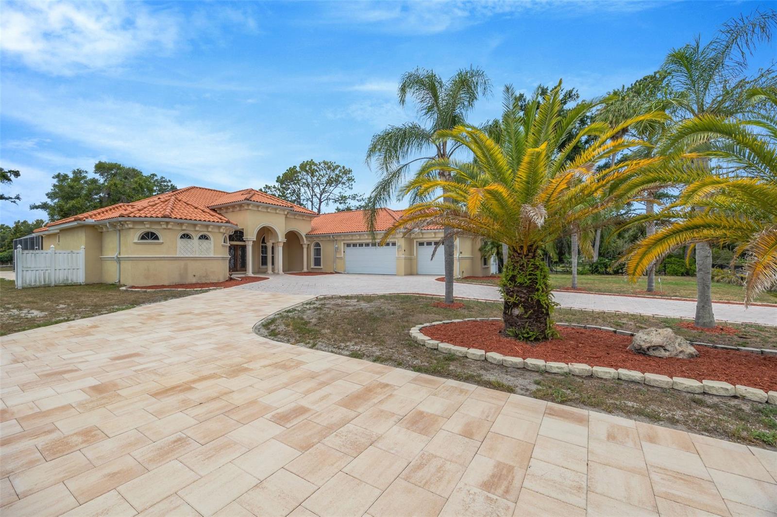 KEYSTONE GROVES - Residential