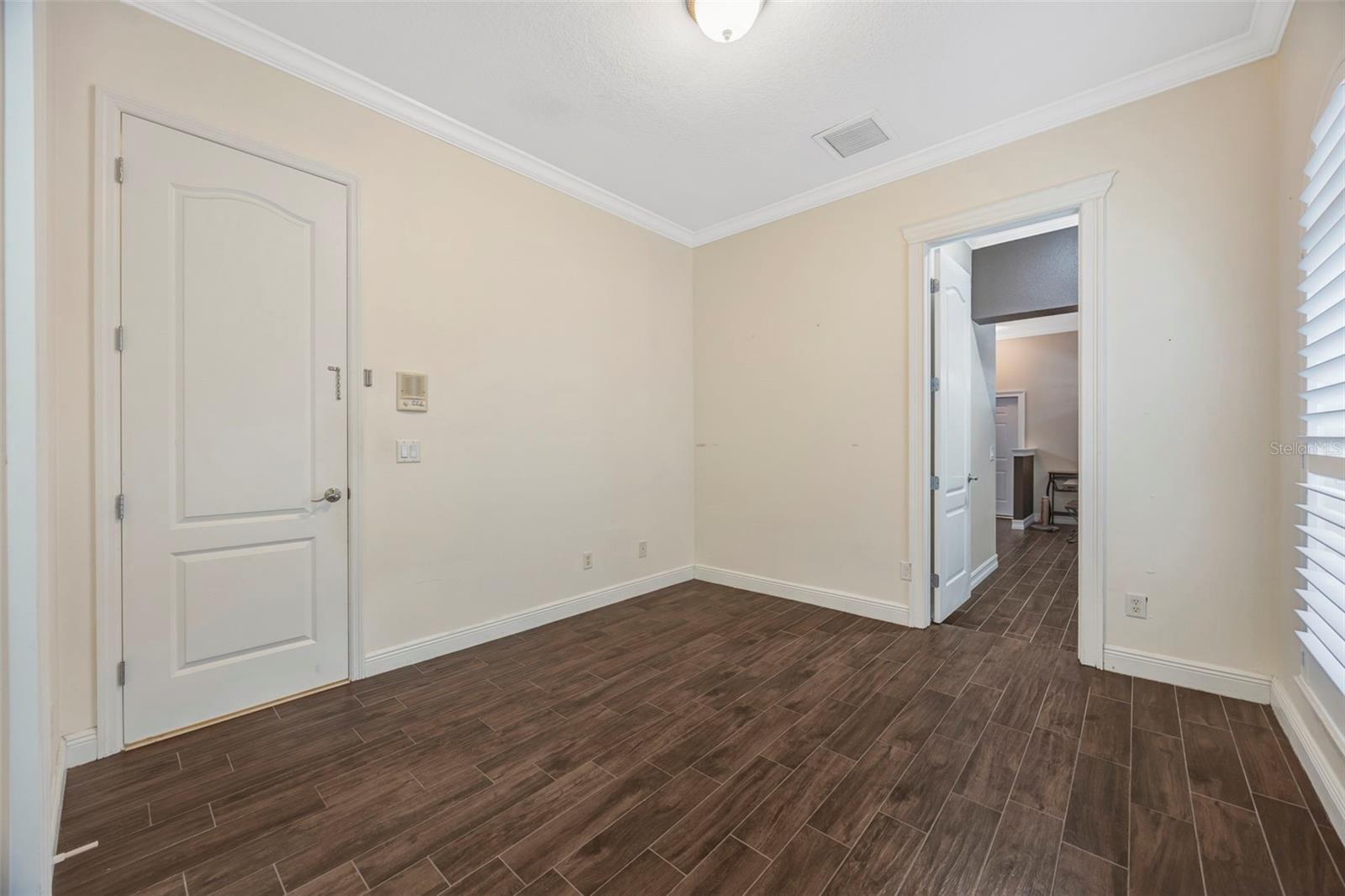 KEYSTONE GROVES - Residential