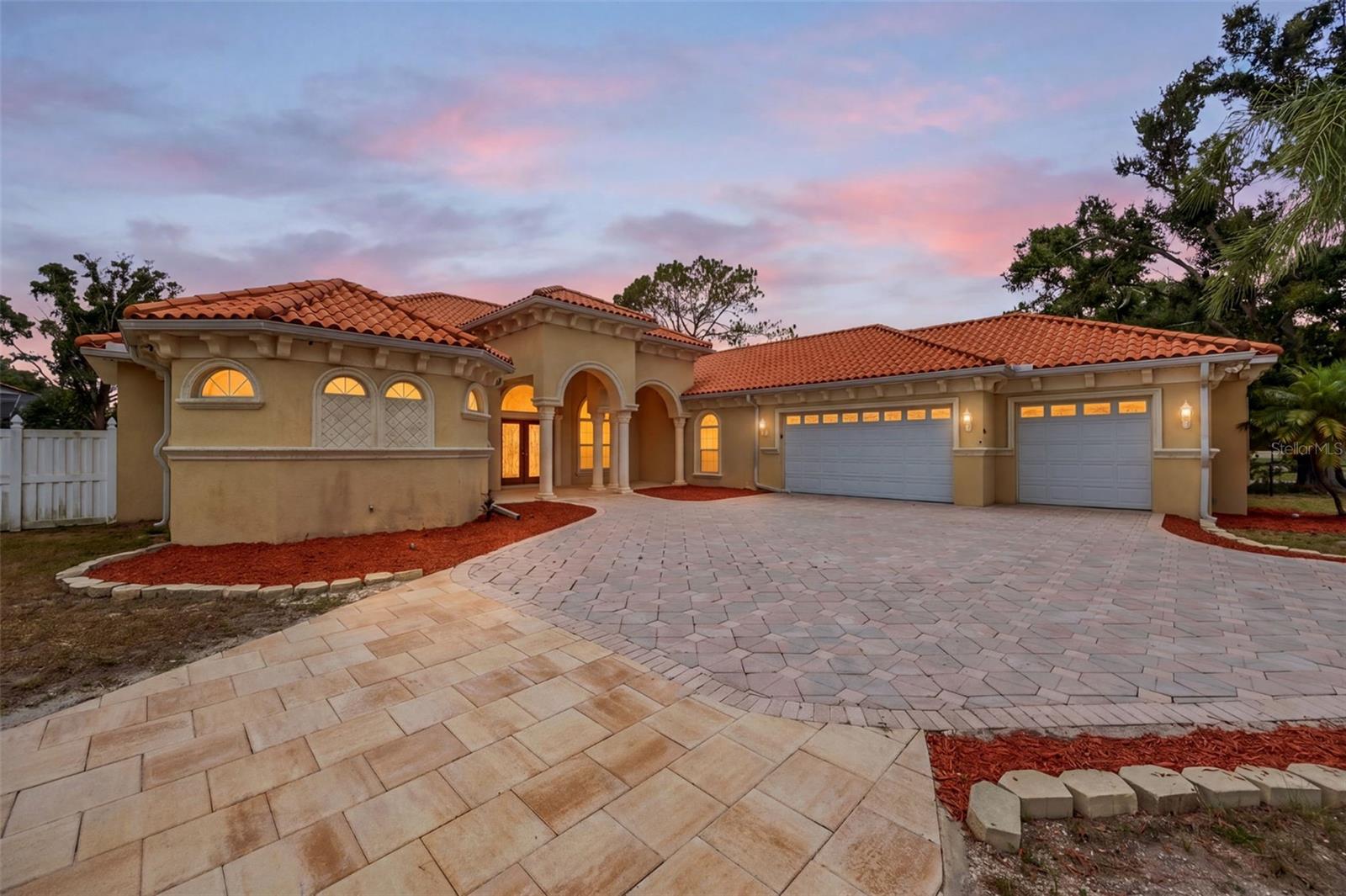 KEYSTONE GROVES - Residential