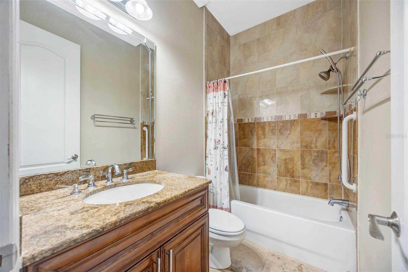 KEYSTONE GROVES - Residential