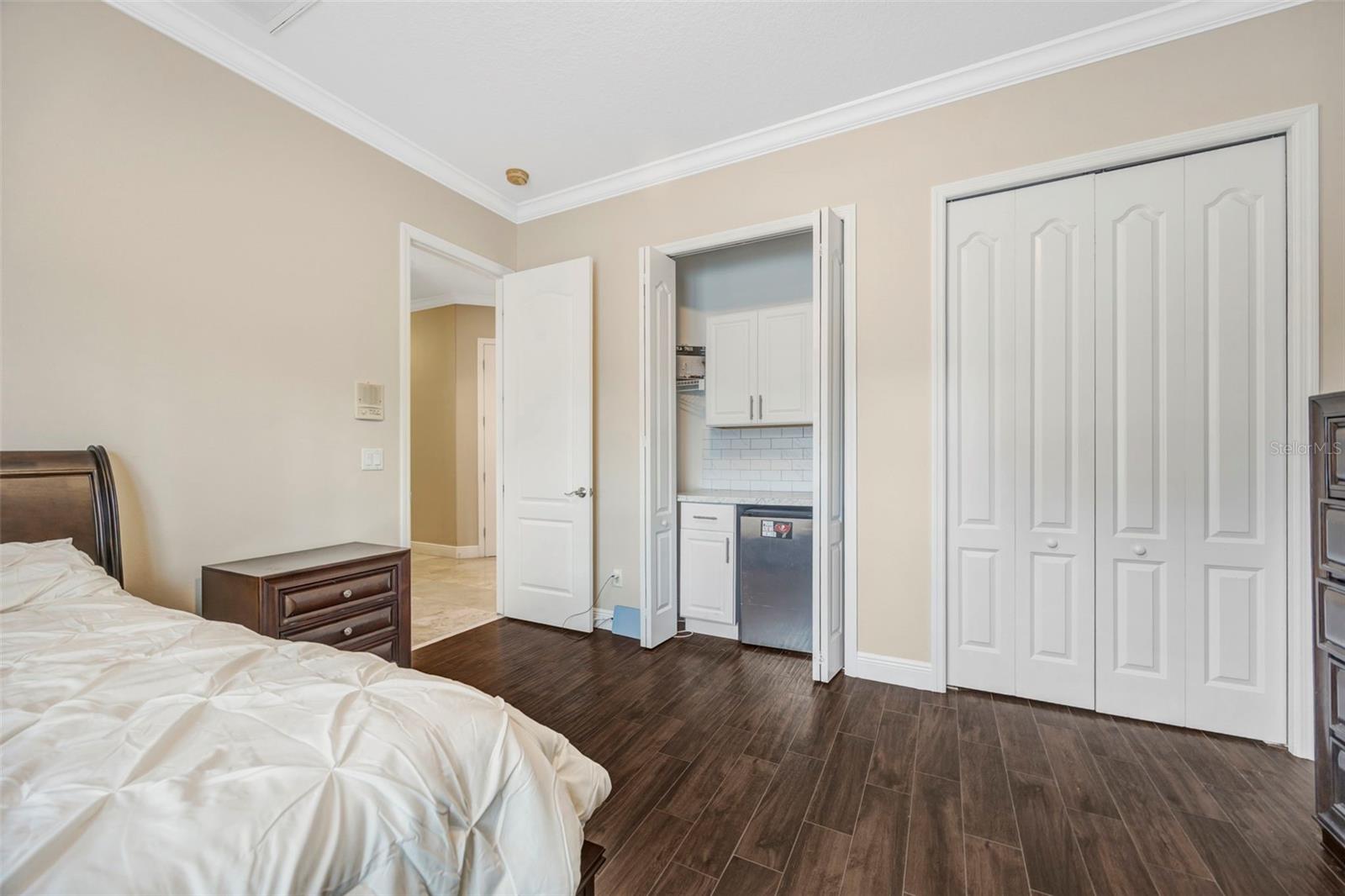 KEYSTONE GROVES - Residential