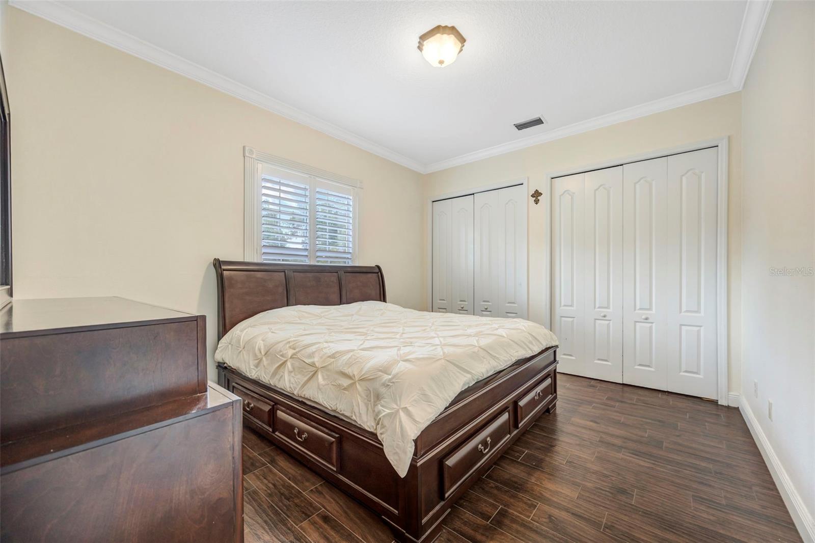 KEYSTONE GROVES - Residential