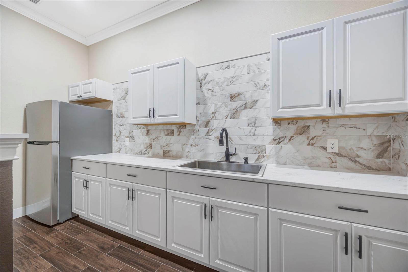 KEYSTONE GROVES - Residential