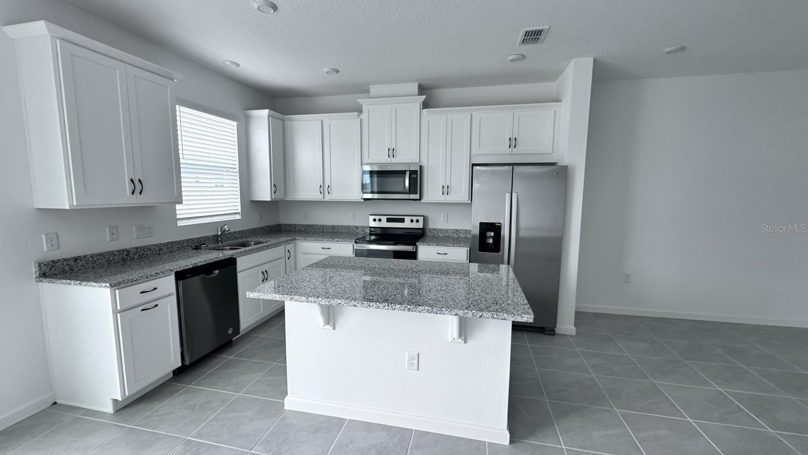 SOLEIL/WESTSIDE - Residential Lease