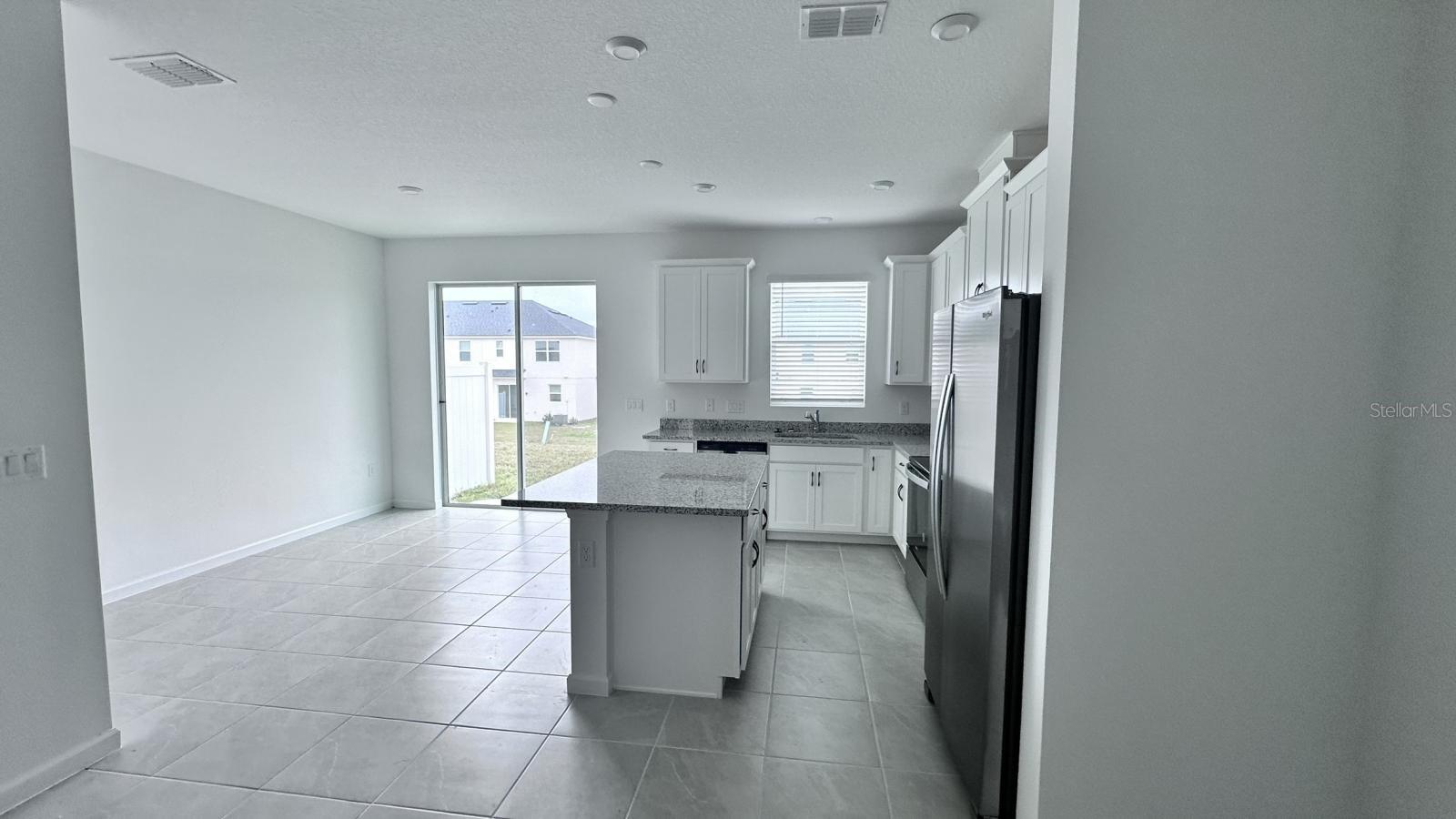 SOLEIL/WESTSIDE - Residential Lease