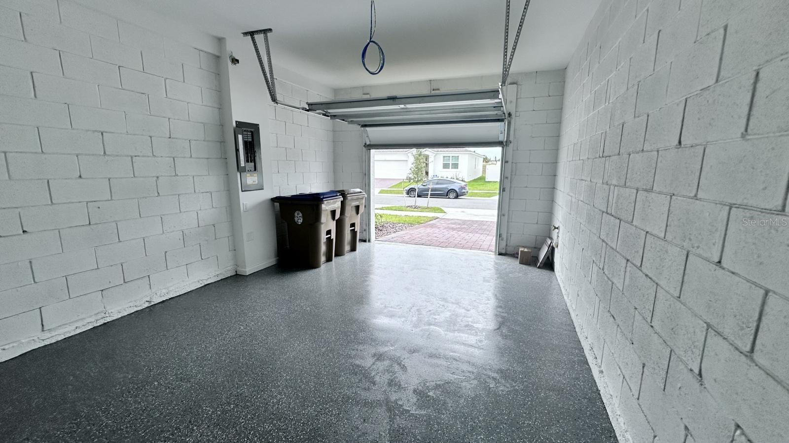 SOLEIL/WESTSIDE - Residential Lease