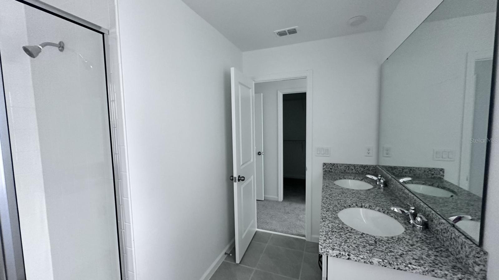 SOLEIL/WESTSIDE - Residential Lease