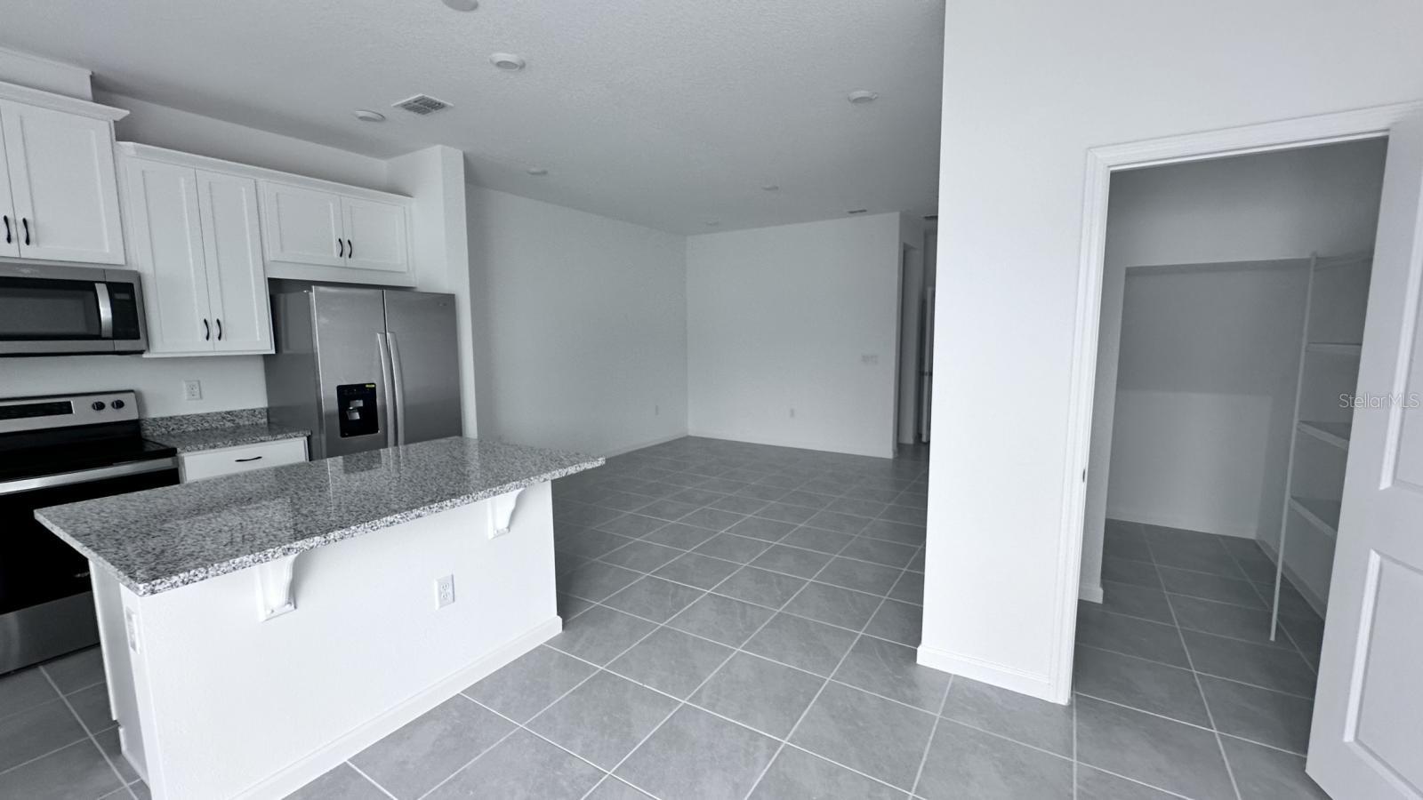 SOLEIL/WESTSIDE - Residential Lease