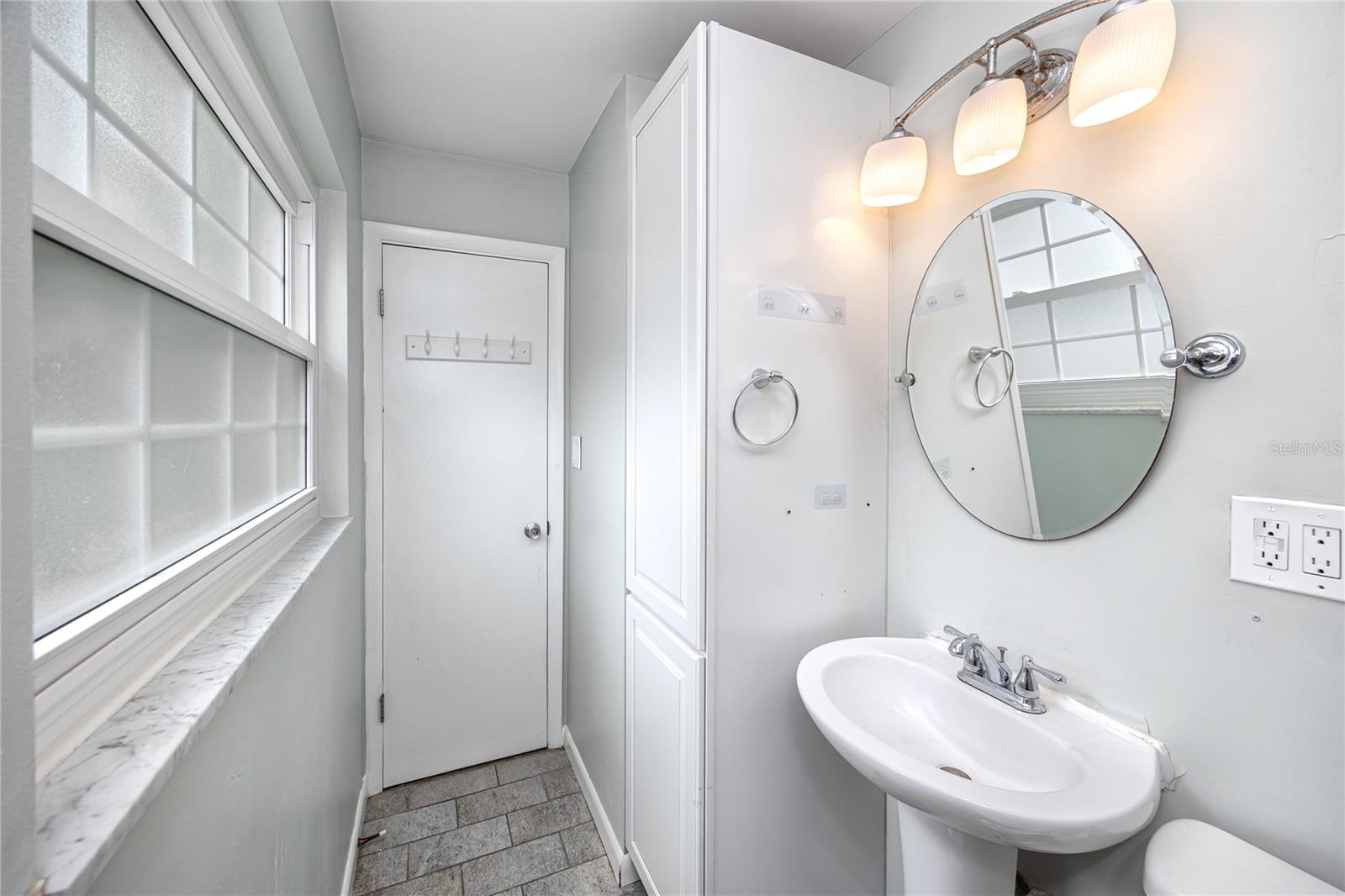 MORNINGSIDE ESTATES - Residential Lease