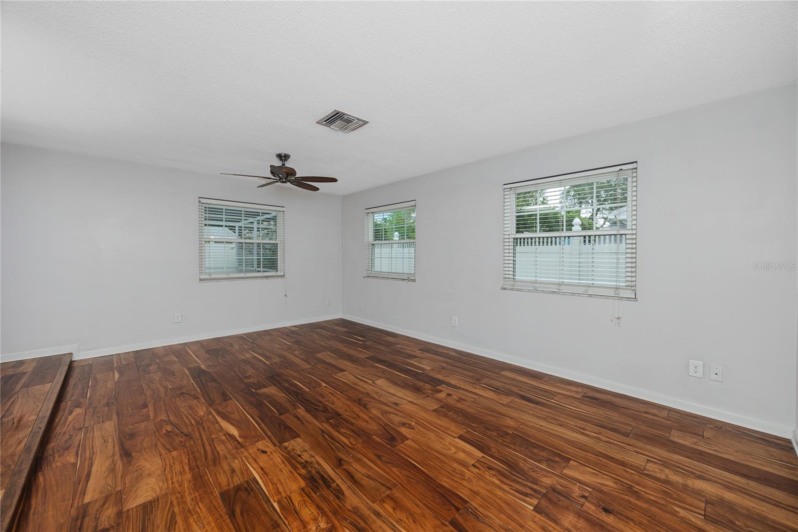 MORNINGSIDE ESTATES - Residential Lease