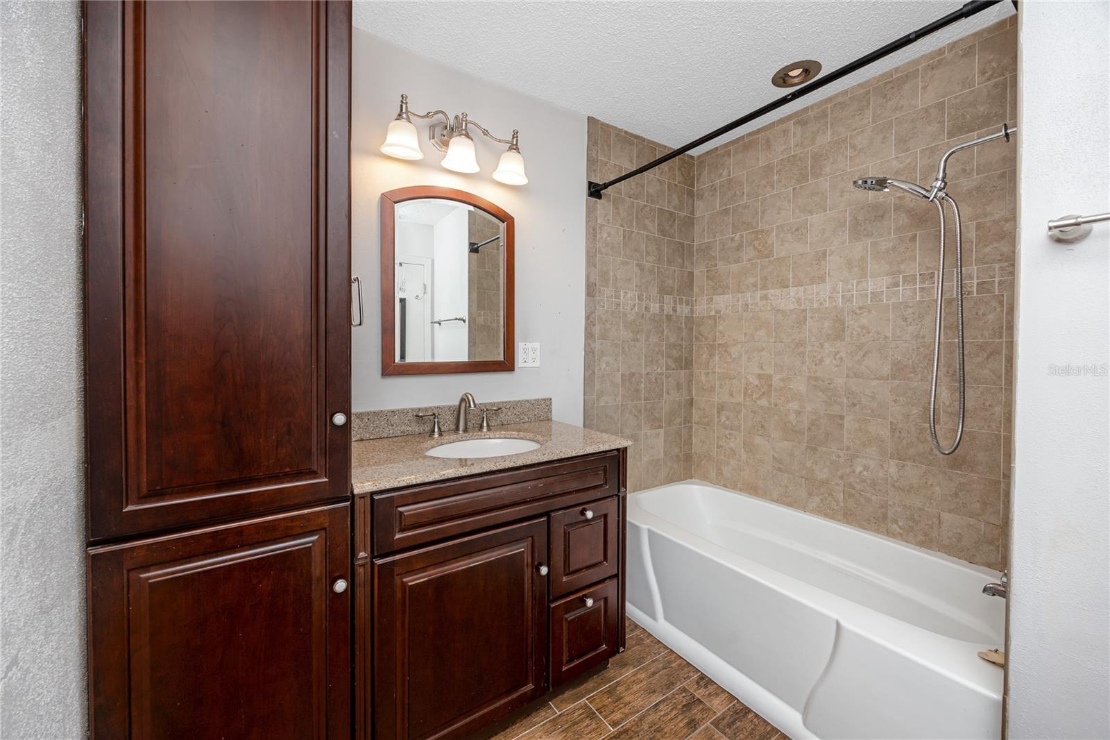 MORNINGSIDE ESTATES - Residential Lease