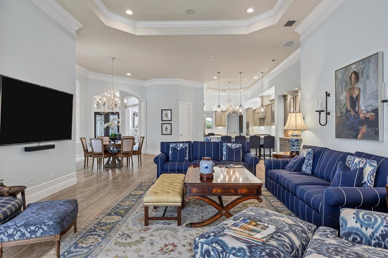 LAKE CLUB PH II - Residential
