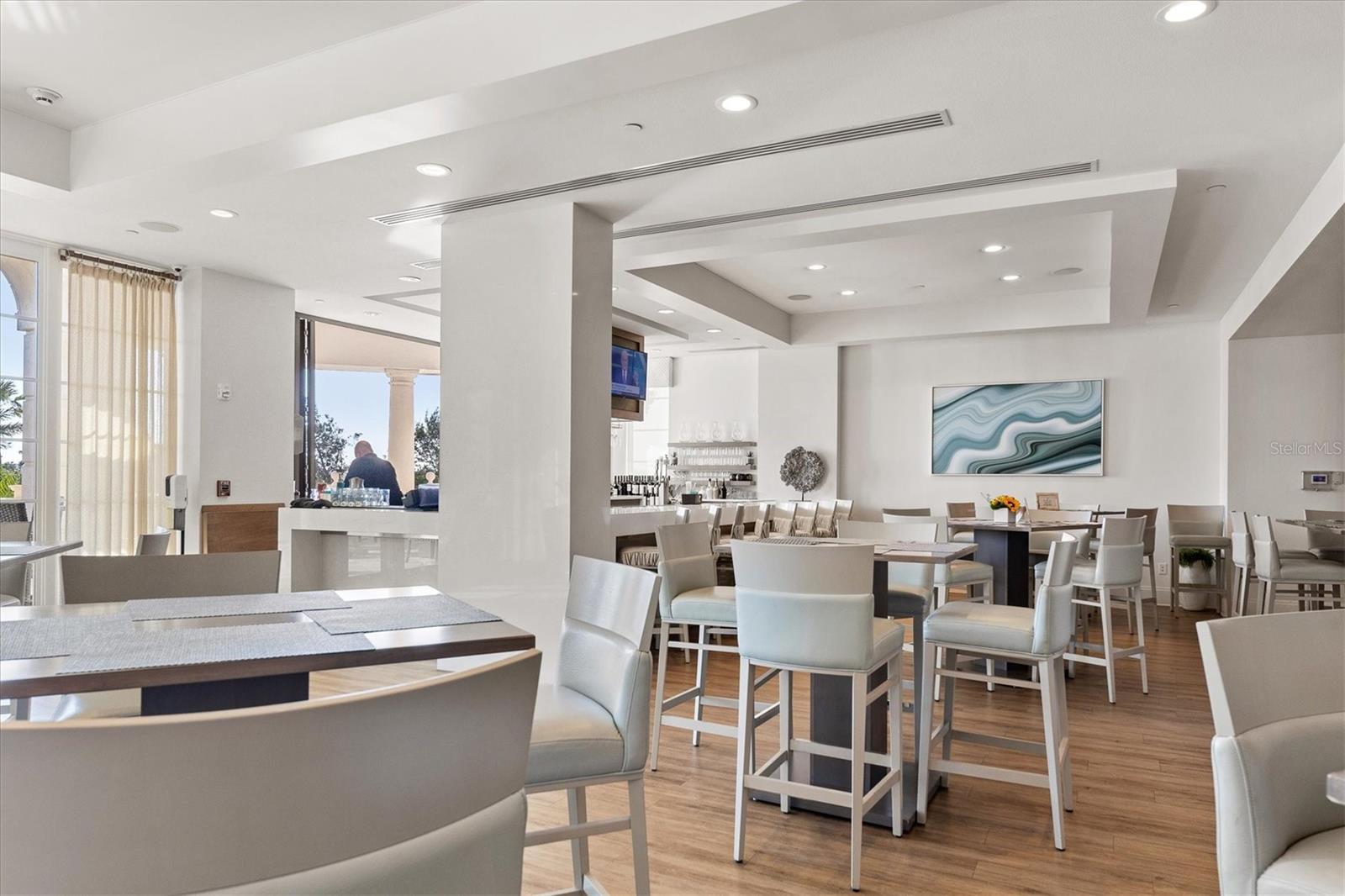 LAKE CLUB PH II - Residential