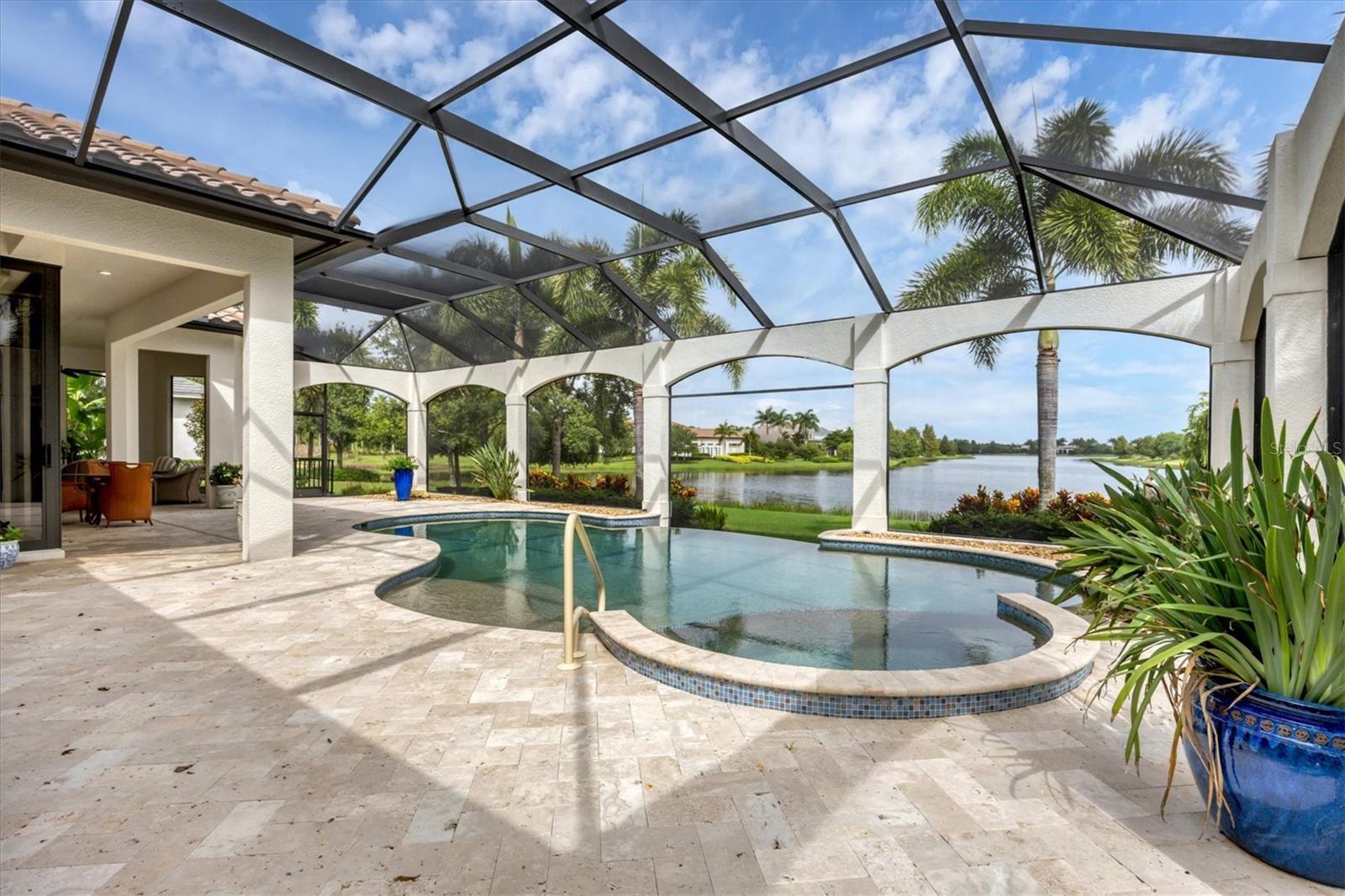 LAKE CLUB PH II - Residential
