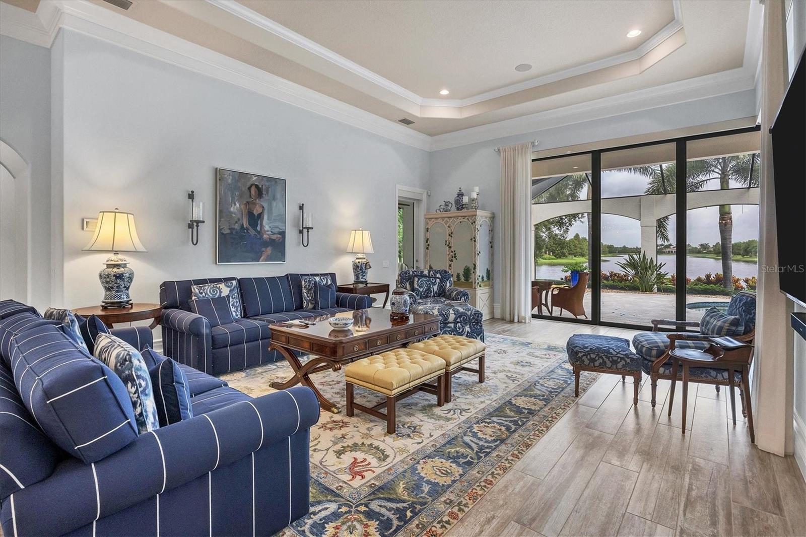 LAKE CLUB PH II - Residential
