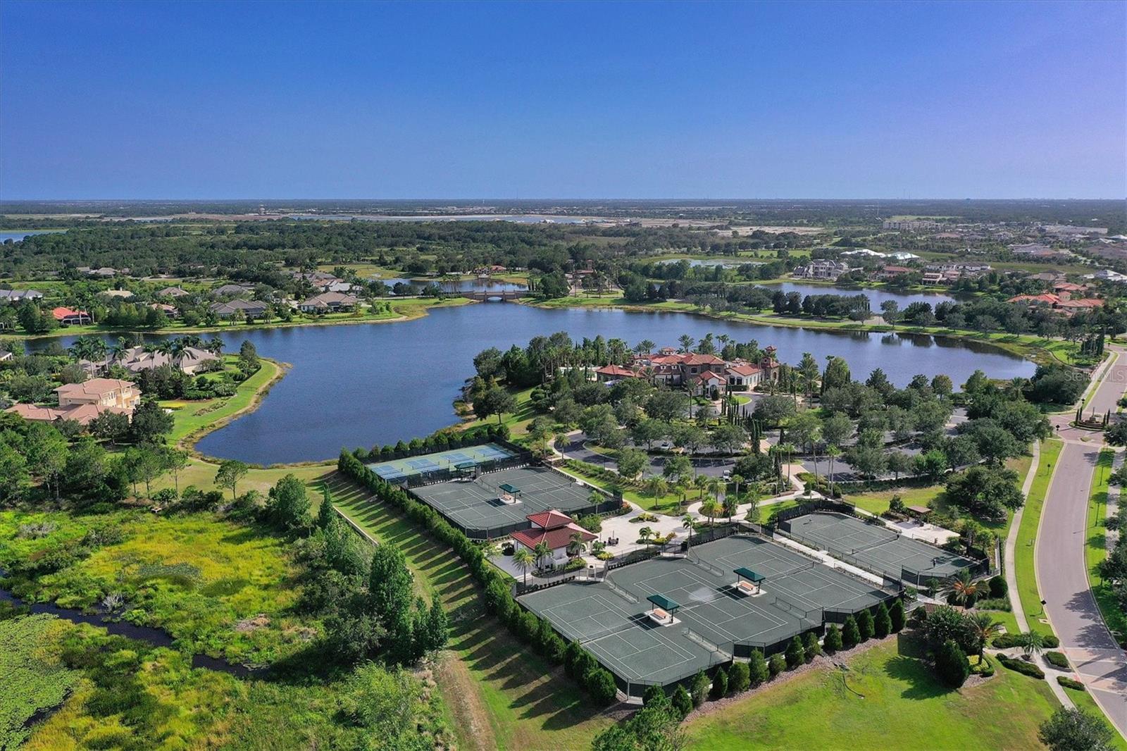 LAKE CLUB PH II - Residential