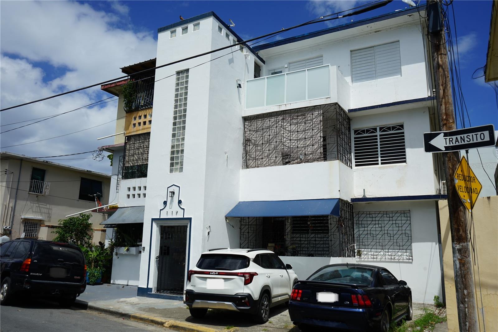 What if your next home offered both comfort and flexibility?

Welcome to this fully renovated condo located in the heart of Calle Loíza, one of San Juan’s most dynamic and centrally positioned neighborhoods. Just minutes from the beach, this location places you near a wide selection of restaurants, cafés, grocery stores, and everyday conveniences, offering a well-connected urban lifestyle.

Situated on the third and top floor, the unit provides added privacy along with city views and a bright, open feel. The interior has been freshly painted and thoughtfully updated, creating a clean and move-in-ready environment. The layout offers a comfortable flow between living spaces, making it suitable for both daily living and hosting. Furnishings are negotiable, allowing for additional flexibility depending on buyer preference.

The property’s location and configuration provide a range of potential uses, whether as a primary residence, second home, or other permitted uses in accordance with local regulations. Its position within one of San Juan’s most active areas offers convenient access to major roadways, nearby districts, and coastal attractions.