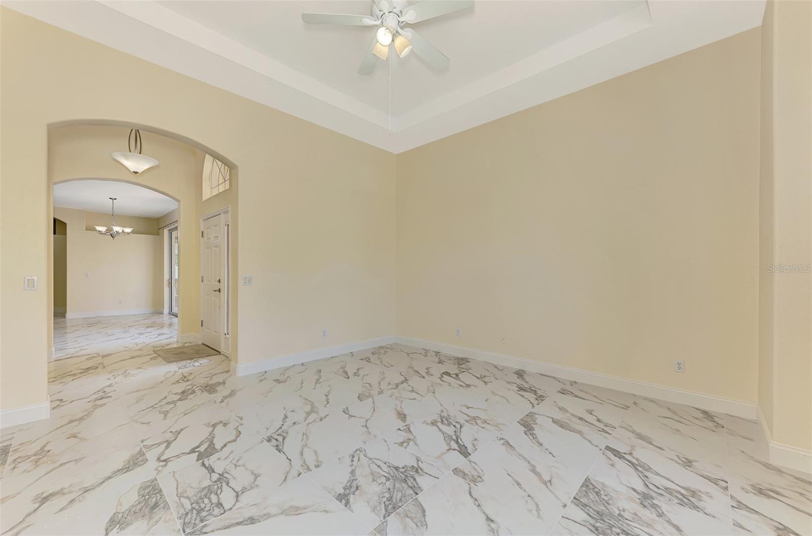 PALM LAKES - Residential Lease